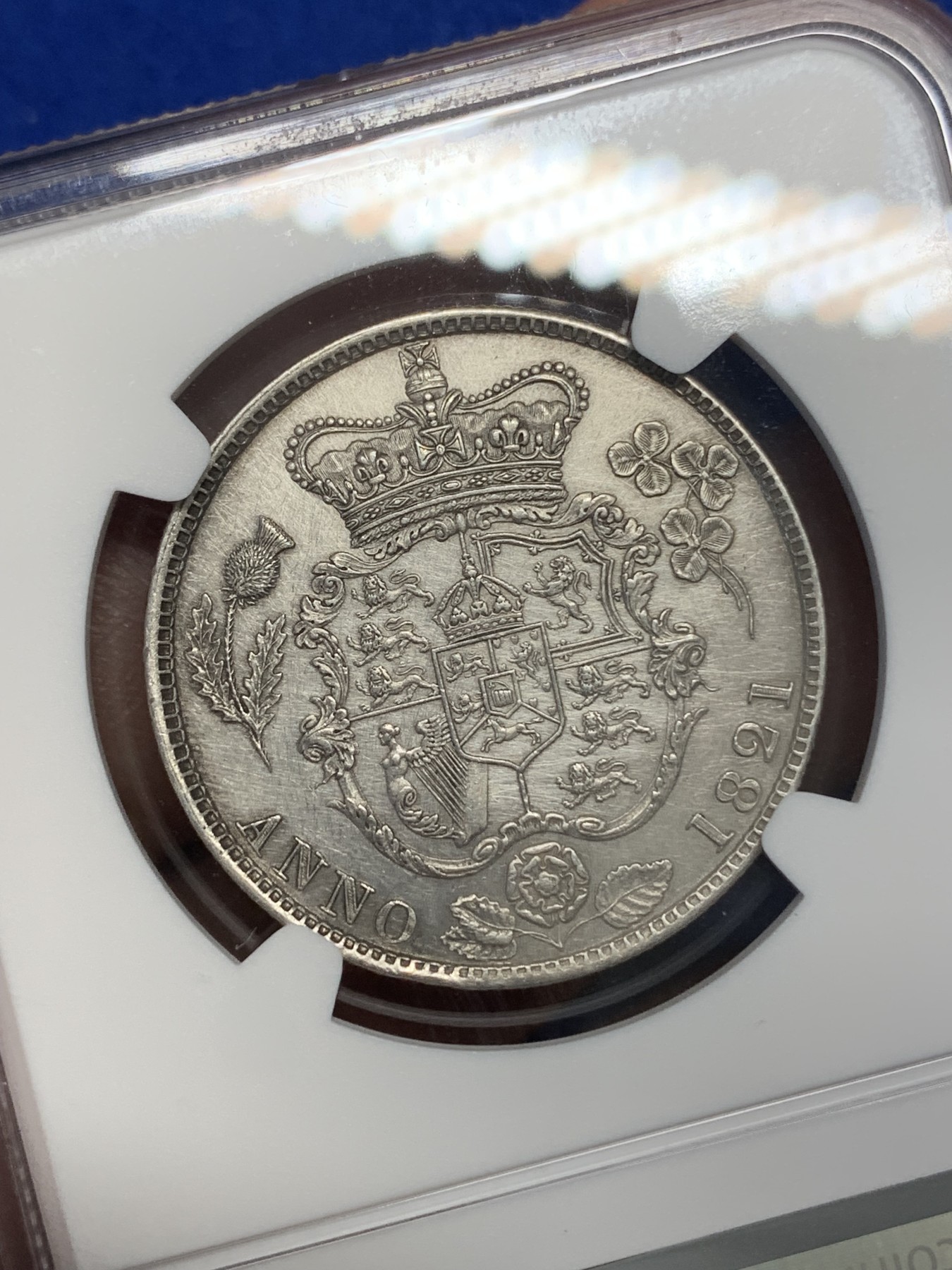 《竞宝斋》第195场-周日，周一 2场 (全场包邮) NGC-AUD 英国乔四三花半克朗 深打细节佳 英系上涨名品 最美半克朗 MS63以上好品已近万