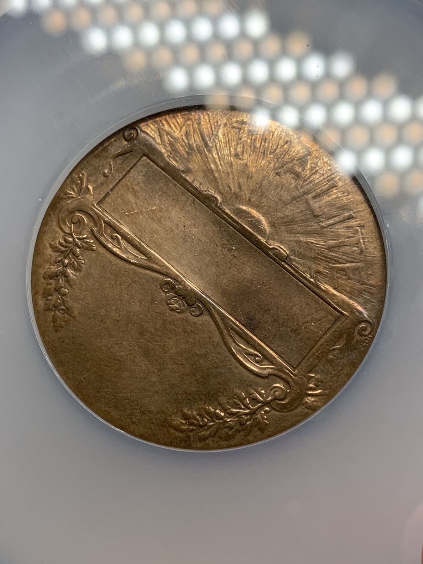 《竞宝斋》第195场-周日，周一 2场 (全场包邮) NGC UNC 法国三女神互助协会艺术铜章 大盒 50mm