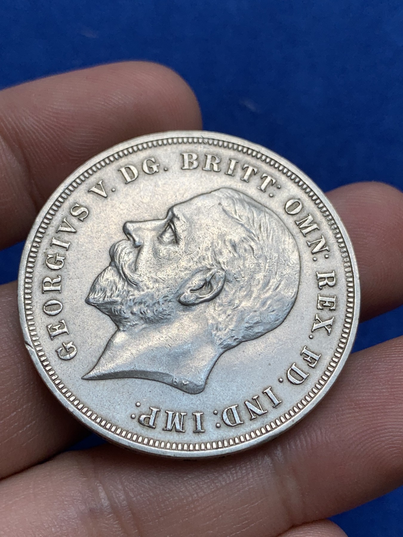 《竞宝斋》第195场-周日，周一 2场 (全场包邮) 1935年英国乔治五世木马剑银币 克朗大银币 原光好品