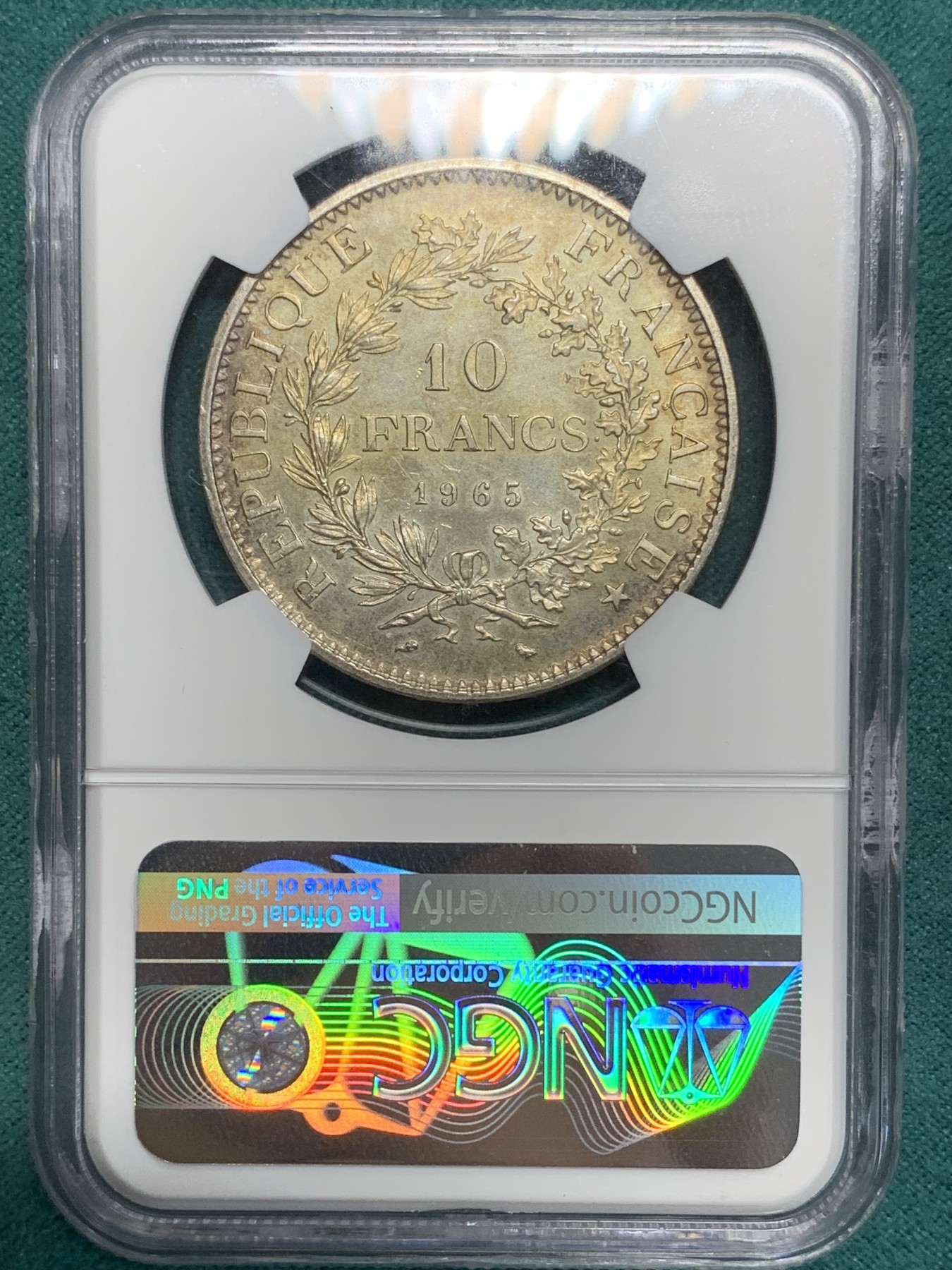 《竞宝斋》第195场-周日，周一 2场 (全场包邮) NGC MS64 1965年法国大力神银币 双面五彩包浆 非常漂亮