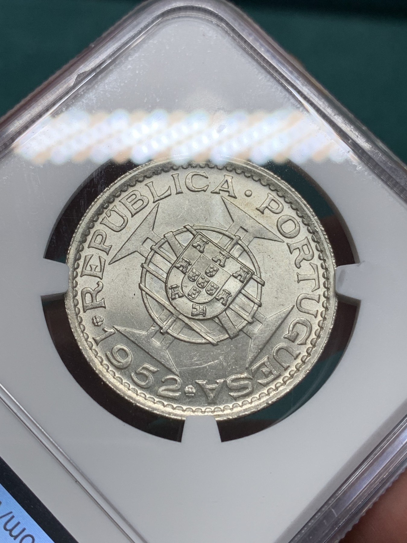 《竞宝斋》第195场-周日，周一 2场 (全场包邮) NGC-MS64 澳门1952年5元银币 热门品种