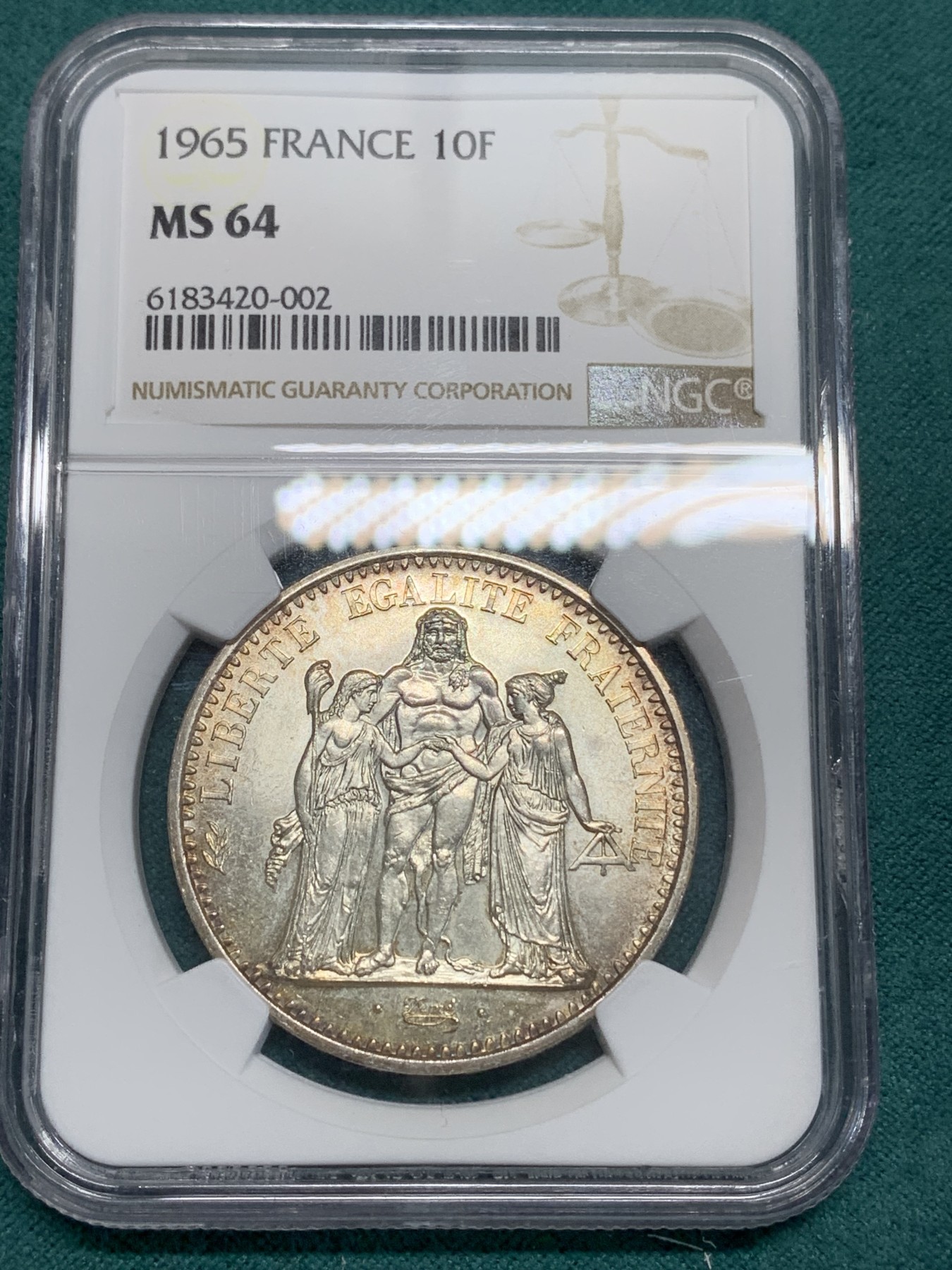 《竞宝斋》第195场-周日，周一 2场 (全场包邮) NGC MS64 1965年法国大力神银币 双面五彩包浆 非常漂亮