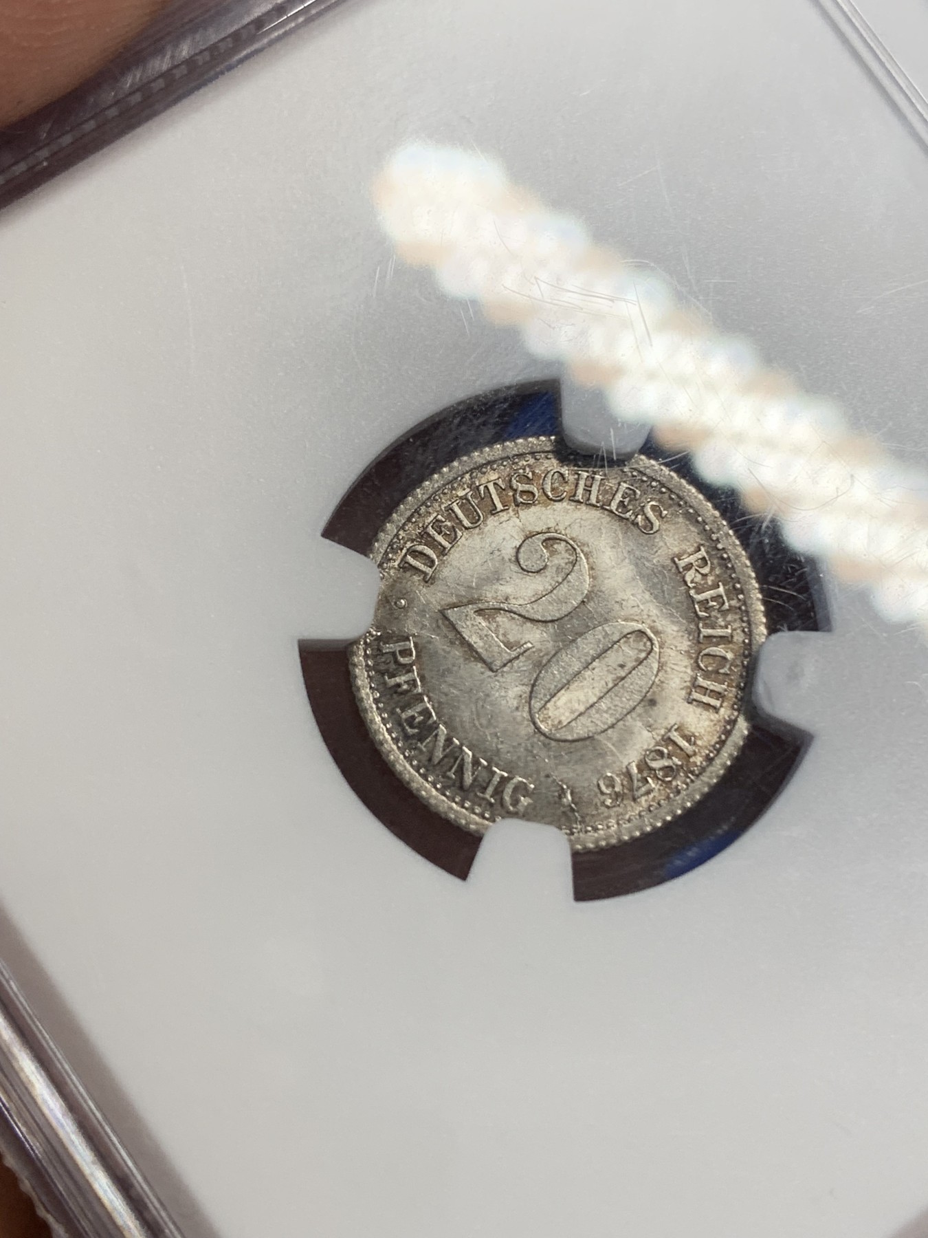 《竞宝斋》第195场-周日，周一 2场 (全场包邮) NGC-MS64 德国 1876年 F版 短翅 20芬尼 银币 转光十足 黑彩