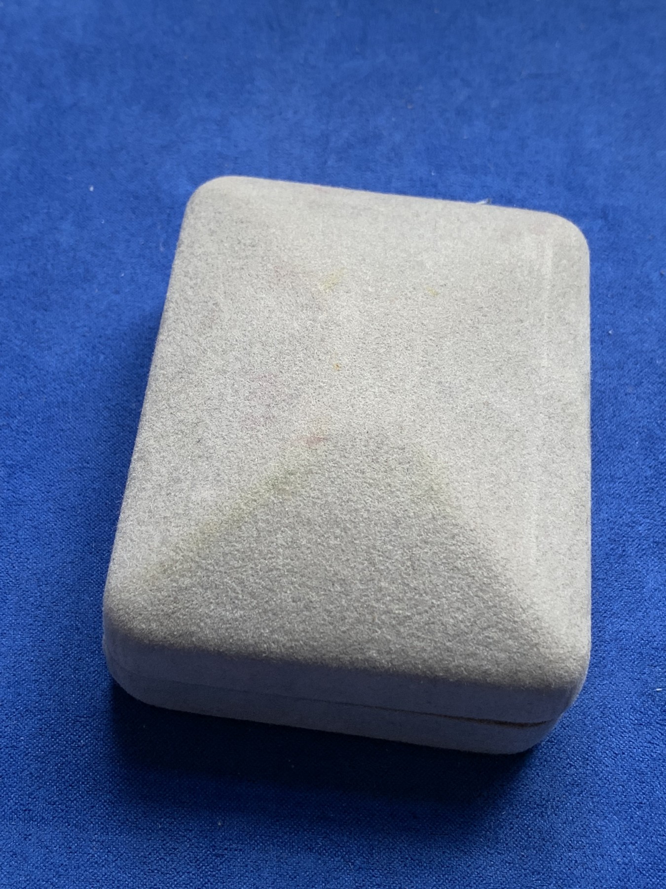 《竞宝斋》第195场-周日，周一 2场 (全场包邮) 英属马恩岛 1981年 伊丽莎白二世1镑精制币 带原盒证书 少见年份