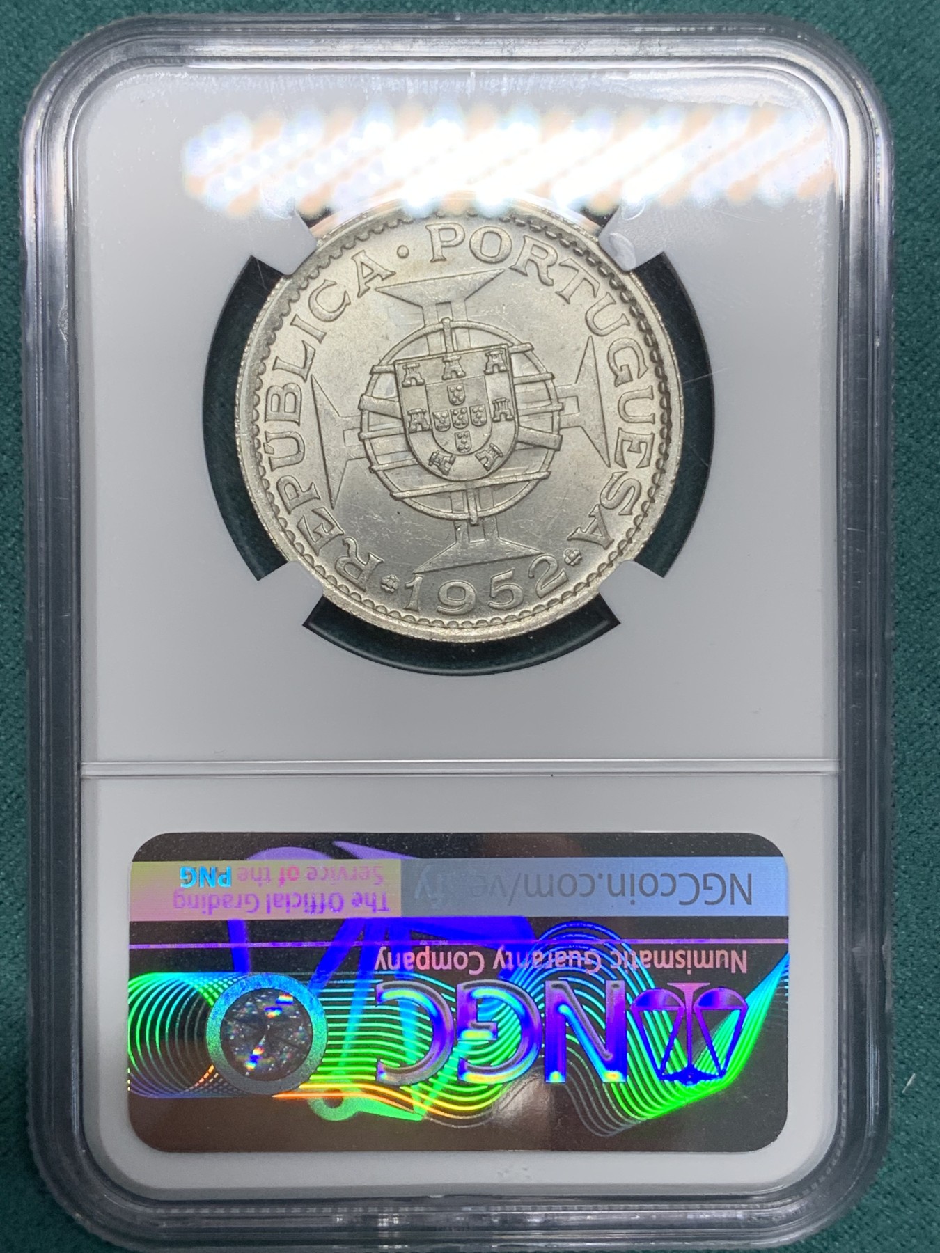 《竞宝斋》第195场-周日，周一 2场 (全场包邮) NGC-MS64 澳门1952年5元银币 热门品种