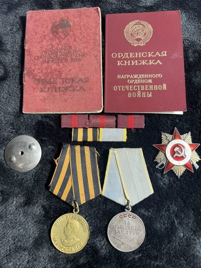 商都徽章拍卖第8期 - 苏联851卫国勋章战功奖章带证书 3红星获得者事迹排长4次负伤