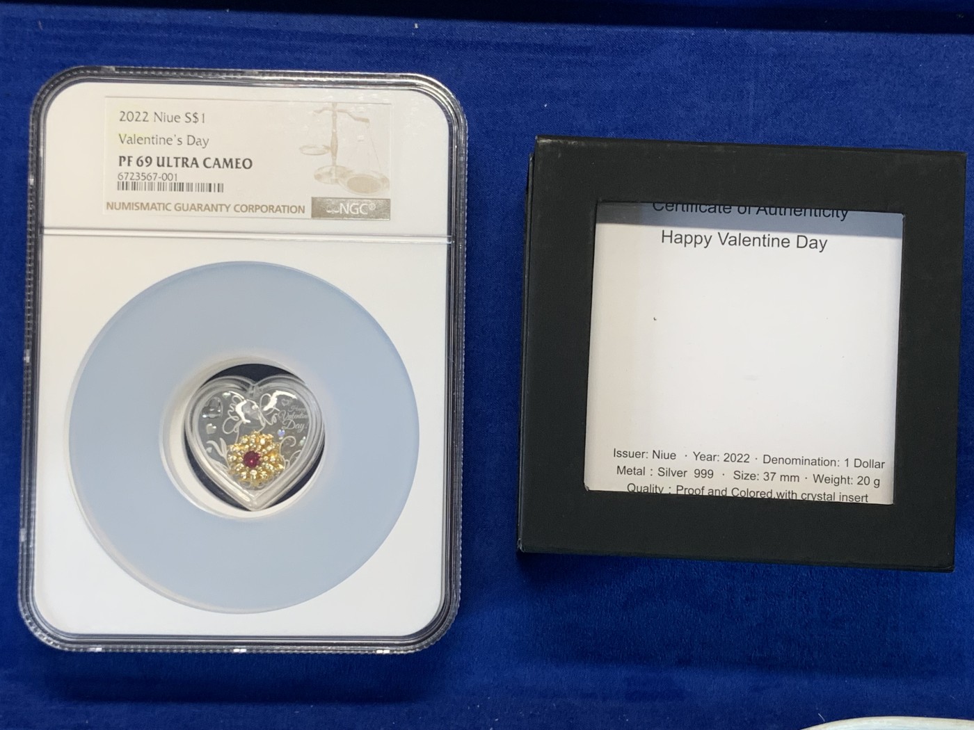 《竞宝斋》第195场-周日，周一 2场 (全场包邮) NGC PF69UC纽埃2022年情人节爱心水晶镶嵌心形镀金银币 皇冠之心 超军巨大盒子 NGC直接把币盒也装进去了