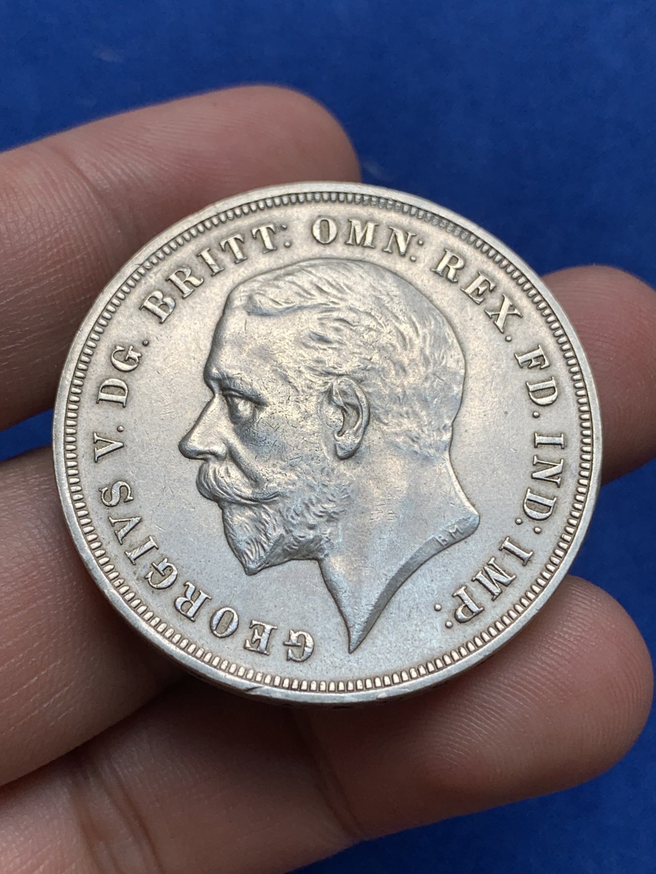 《竞宝斋》第195场-周日，周一 2场 (全场包邮) 1935年英国乔治五世木马剑银币 克朗大银币 原光好品