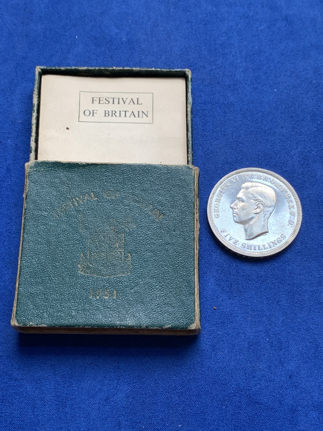 《竞宝斋》第195场-周日，周一 2场 (全场包邮) 英国 最后的 镍马剑 1951 带绿盒证书 细节见图