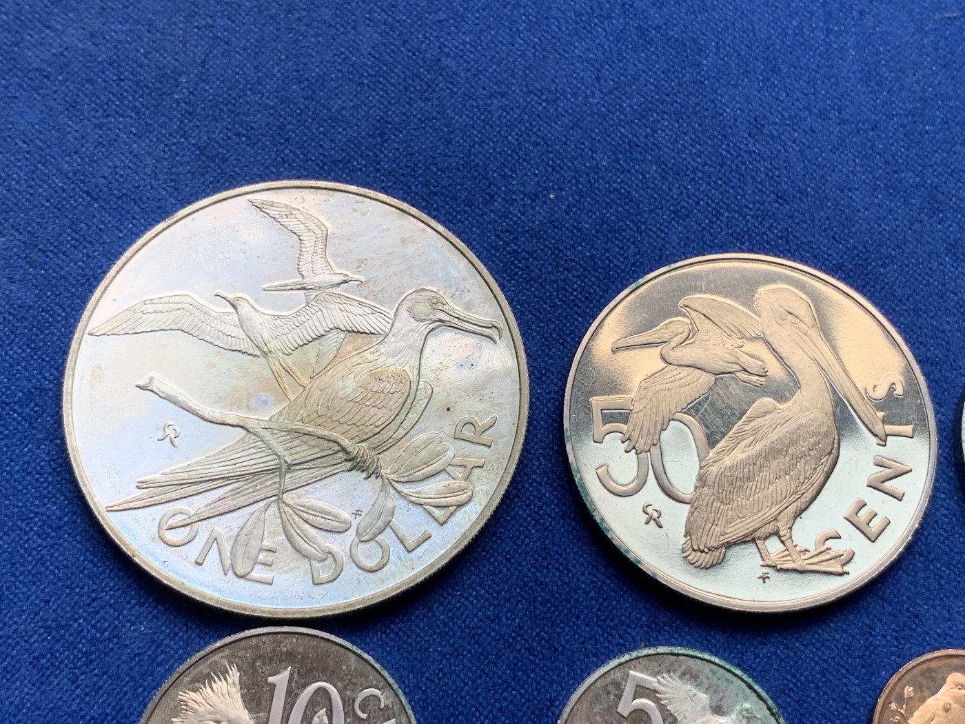 《竞宝斋》第195场-周日，周一 2场 (全场包邮) 原盒证书 维京群岛 1974年 鸟类 6枚套 富兰克林造币厂 精制纪念币 最大枚是银币