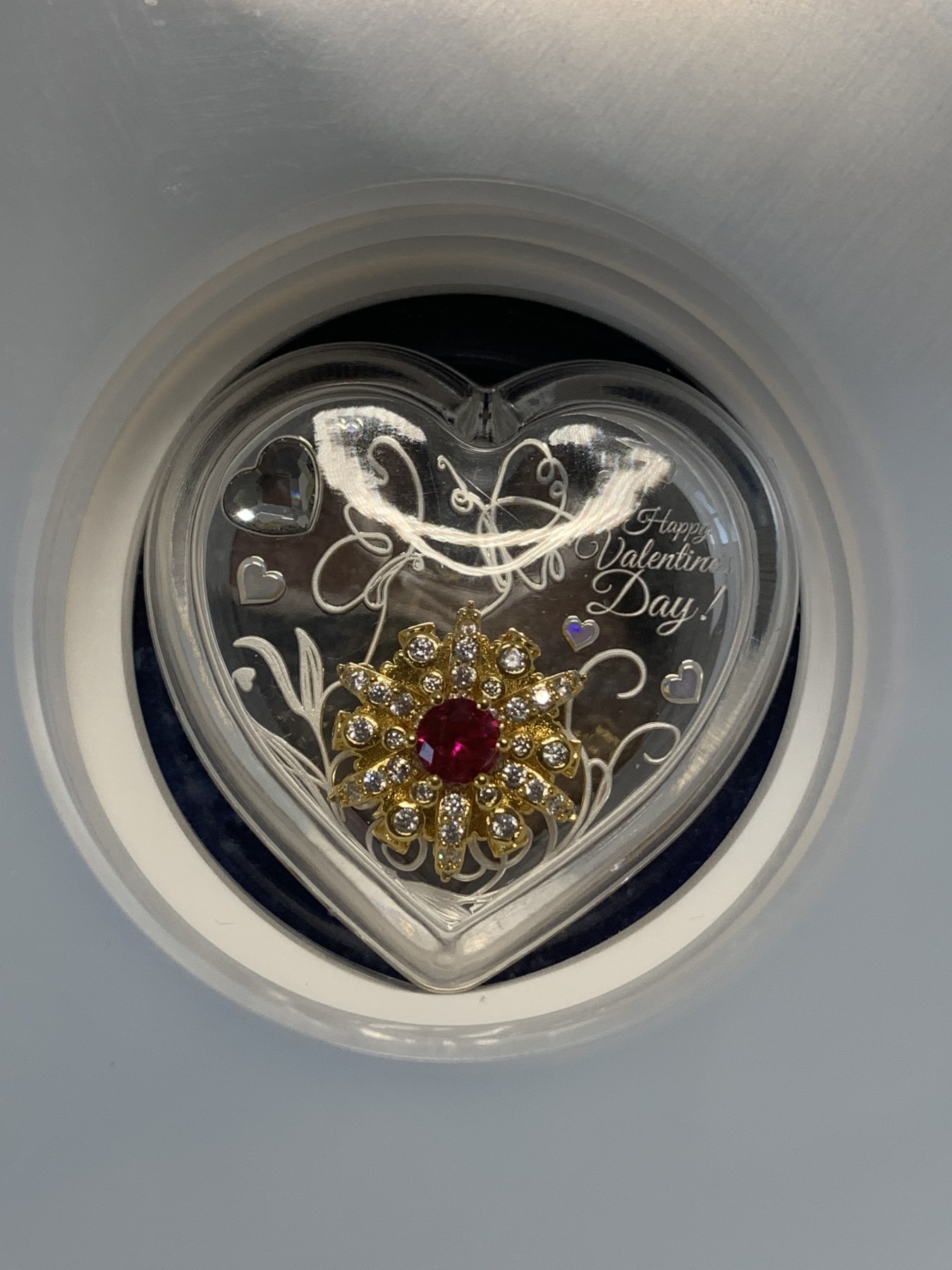 《竞宝斋》第195场-周日，周一 2场 (全场包邮) NGC PF69UC纽埃2022年情人节爱心水晶镶嵌心形镀金银币 皇冠之心 超军巨大盒子 NGC直接把币盒也装进去了