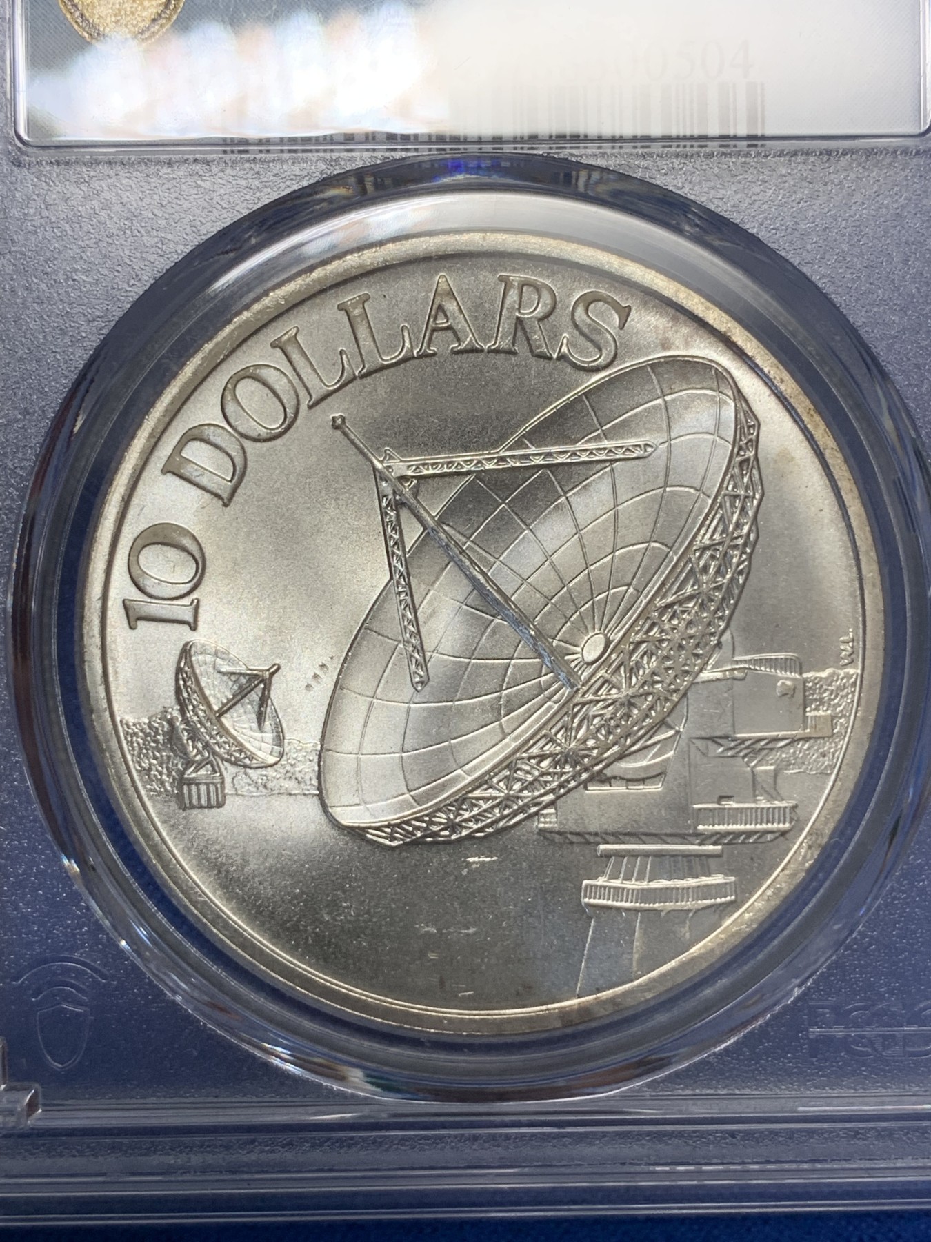 《竞宝斋》第195场-周日，周一 2场 (全场包邮) PCGS MS67 1979新加坡雷达10元银币 67高分