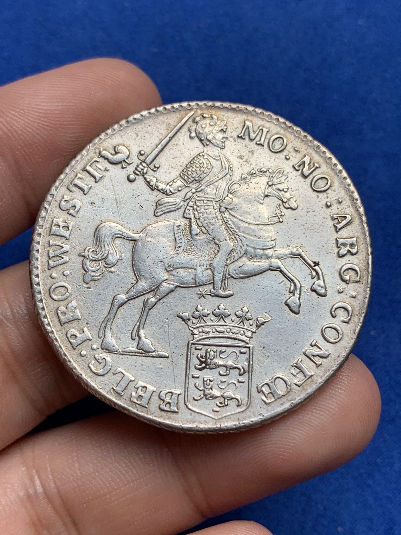 《竞宝斋》第195场-周日，周一 2场 (全场包邮) pcgs au （86674401）已砸盒 1759 荷兰大马剑  细节高点都非常好 可见轻微划痕