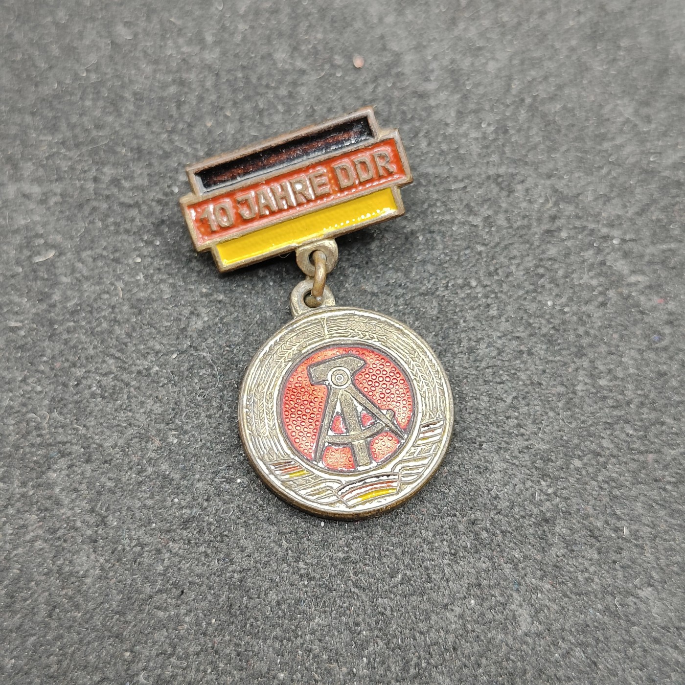 全场0元起拍 第89期 咸鱼国勋章拍卖专场 9月10日（周日）下午6：00开始 稀少 东德建国10周年纪念章