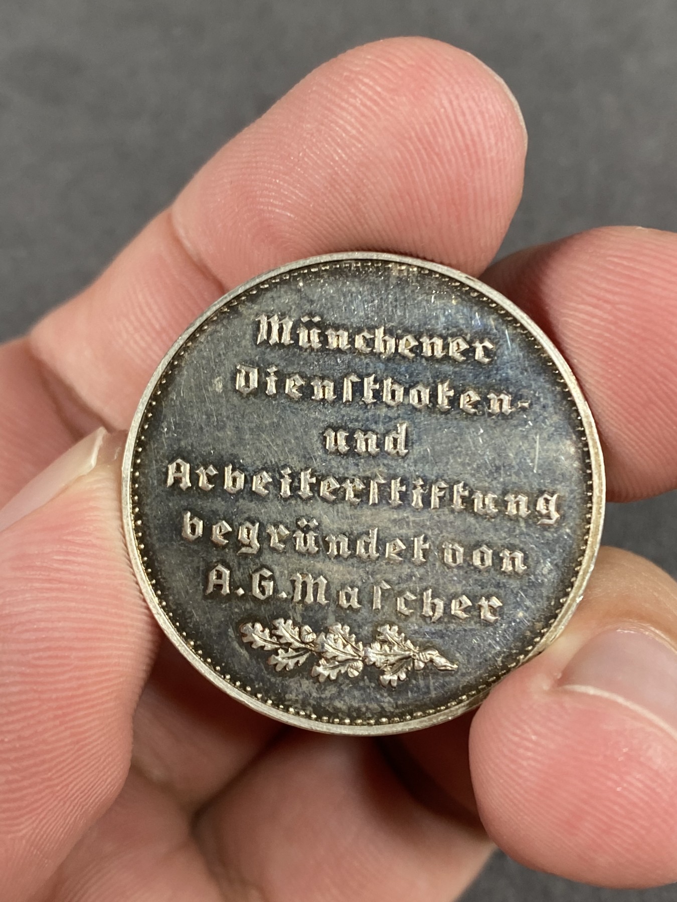 万国钱币拍卖第016期（奢华币章最终章） 1933-1945年间德国慕尼黑大学荣誉勋章 精致PROOF镜面 30MM 19G