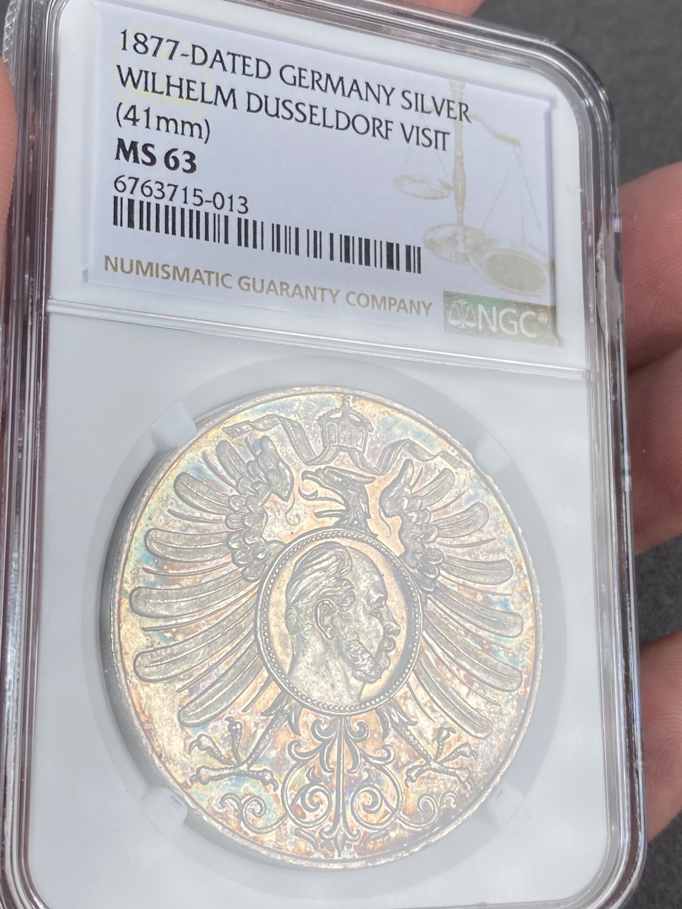 万国钱币拍卖第016期（奢华币章最终章） NGC MS63 1877年德国威廉一世访问杜塞尔多夫纪念大银章 41MM 36G 极少见的银质版本 通体五彩唯一冠军分