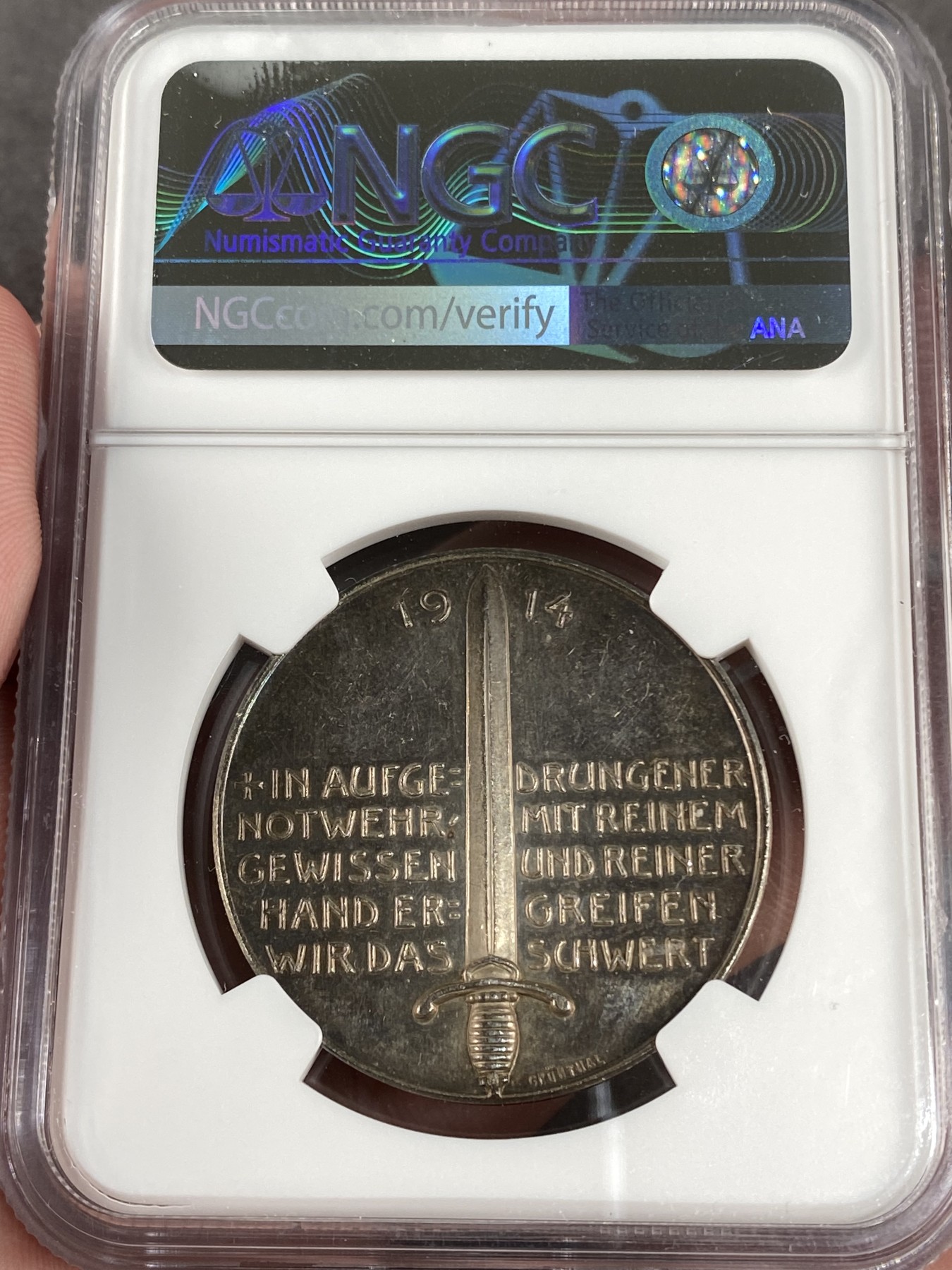 万国钱币拍卖第016期（奢华币章最终章） NGC MS61 1914年德国威廉二世一战开战纪念银章 通体五彩利剑出鞘 明显低评