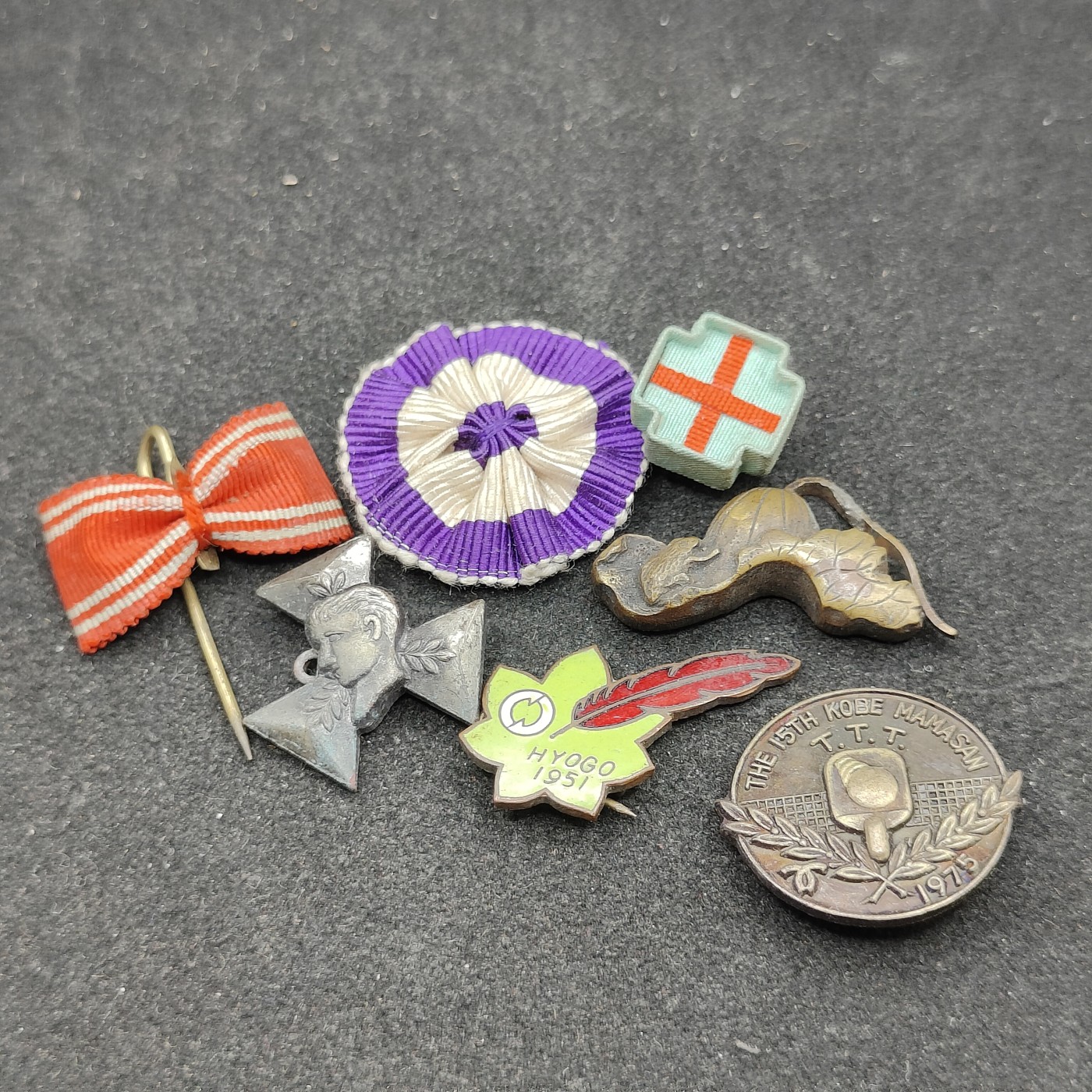 全场0元起拍 第89期 咸鱼国勋章拍卖专场 9月10日（周日）下午6：00开始 日本徽章一组