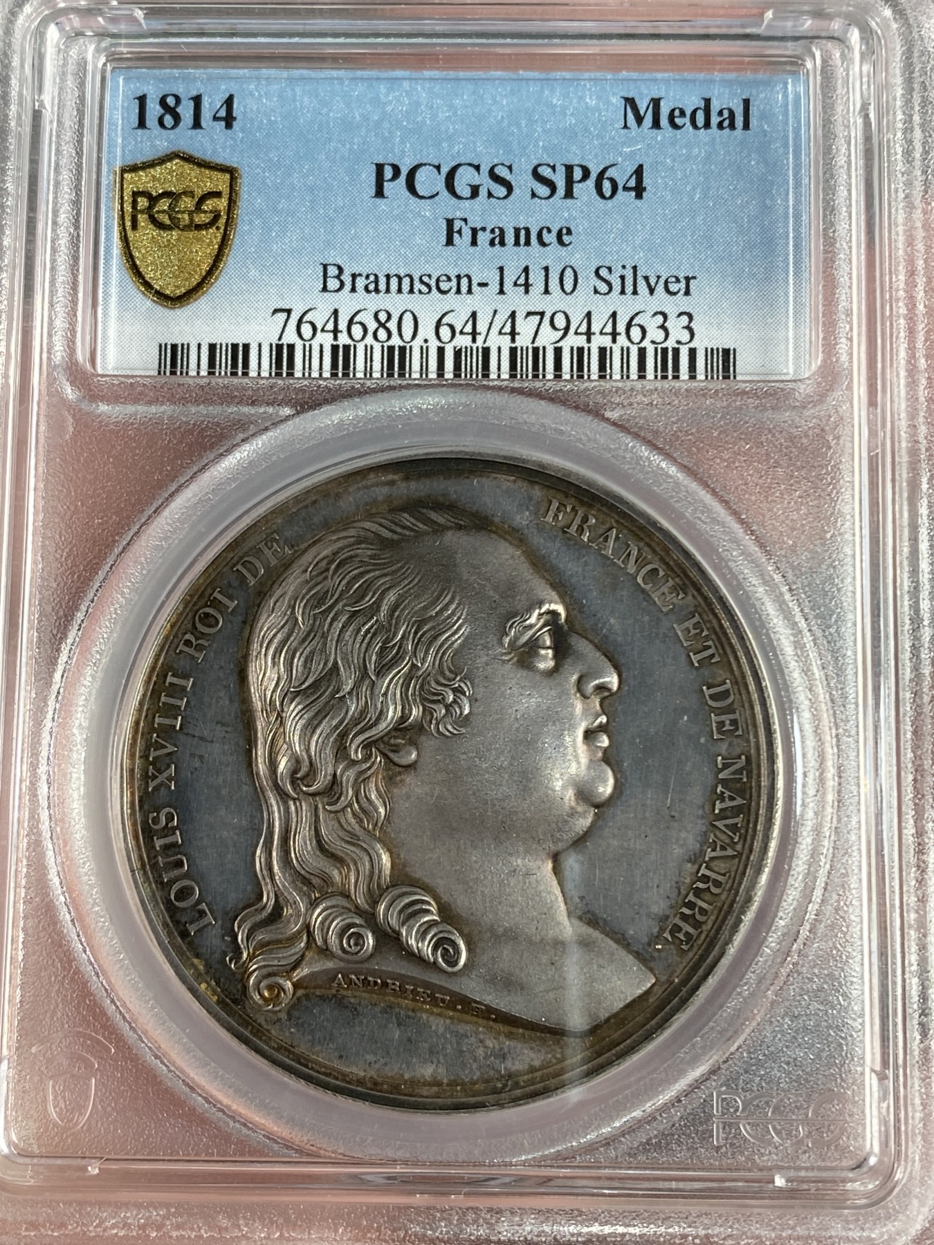 万国钱币拍卖第016期（奢华币章最终章） PCGS SP64 1814年法国波旁王朝路易十八世第一次重返巴黎复辟纪念大银章 路易十八世以罗马皇帝的名义与安古莱姆公爵夫人一起乘坐马车重返巴黎 城市女神把象征巴黎的钥匙递送到路易十八手中 经典中的经典品种 唯一一个冠军分 41MM 38G