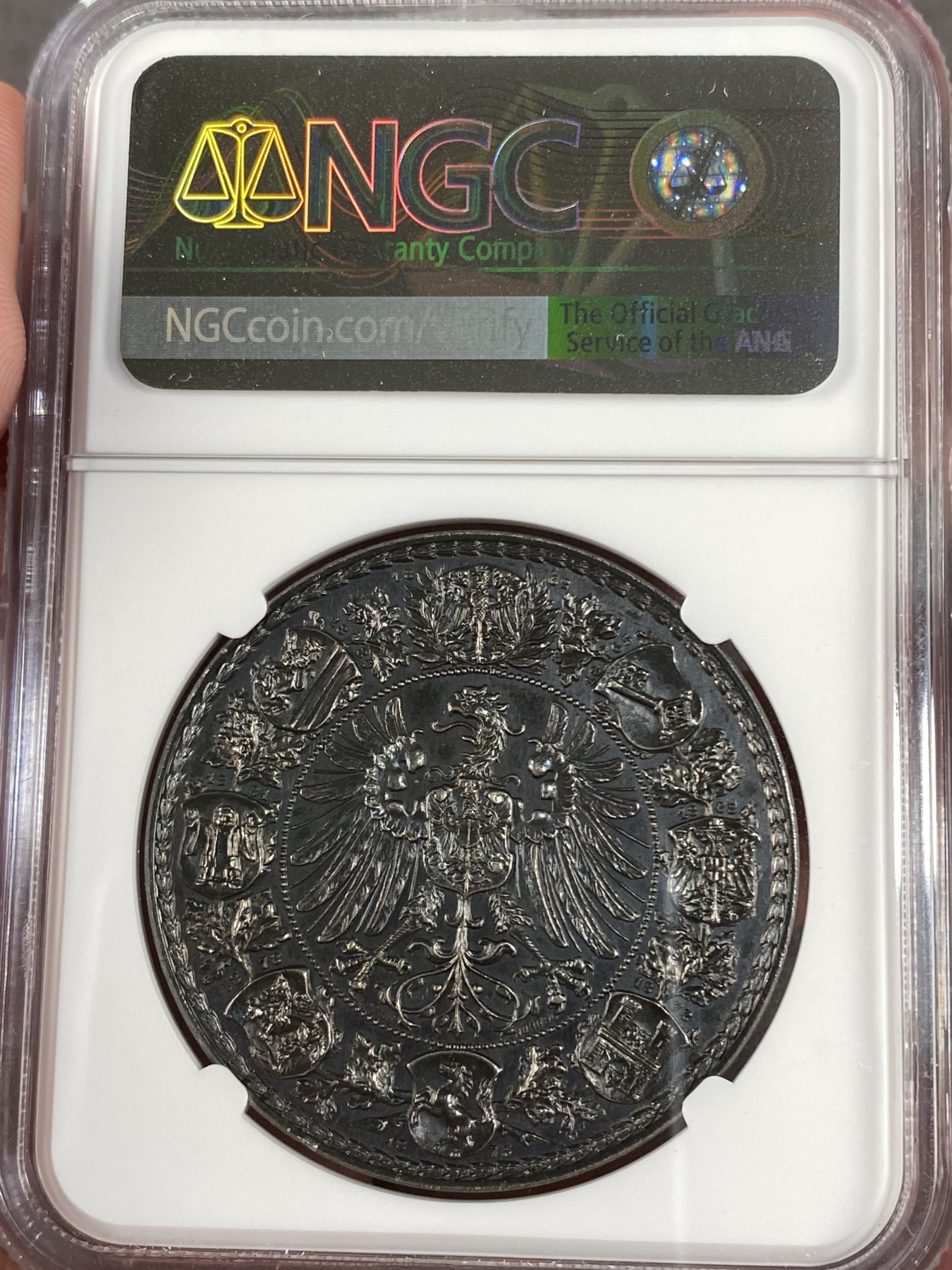 万国钱币拍卖第016期（奢华币章最终章） NGC MS62 1887年德国法兰克福第九届联邦射击节大银章 经典名誉品种原盒取出评级 黑色光泽 40MM 27G