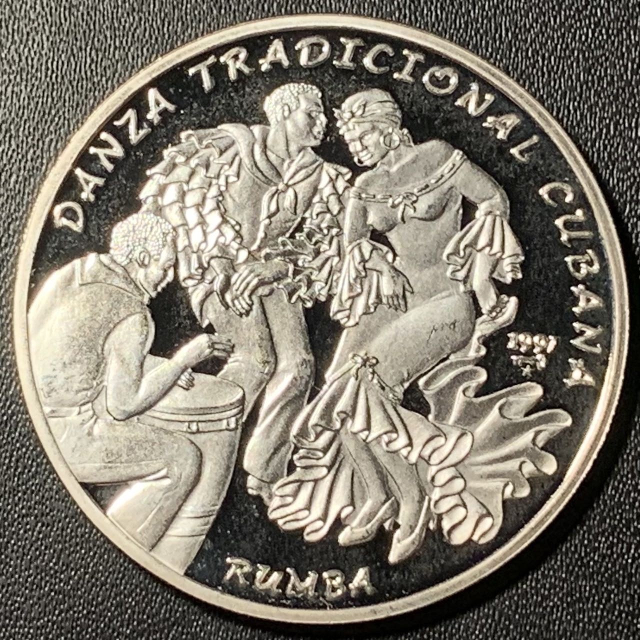 紫瑗钱币——第322期拍卖 古巴 1997年 伊比利亚-美洲系列 伦巴舞者 10比索 27克 0.925银 精制