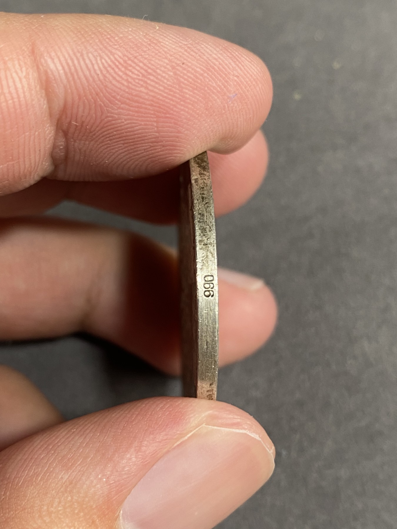 万国钱币拍卖第016期（奢华币章最终章） 1925年德国兴登堡当选魏玛共和国总统纪念银章 背为兴登堡家族盾徽与梅克伦堡盾徽 950银 35MM 17.4G 少见