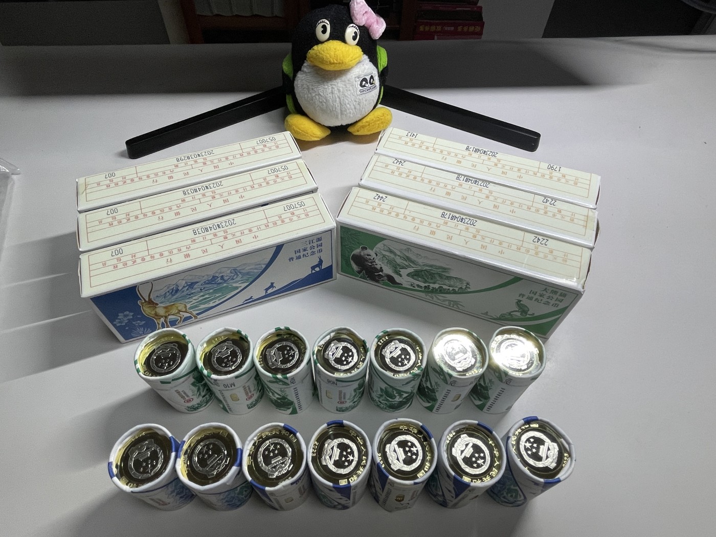 藏品阁（第六期）各种评级钱币实时专场 三江源纪念币和大熊猫纪念币面值10元