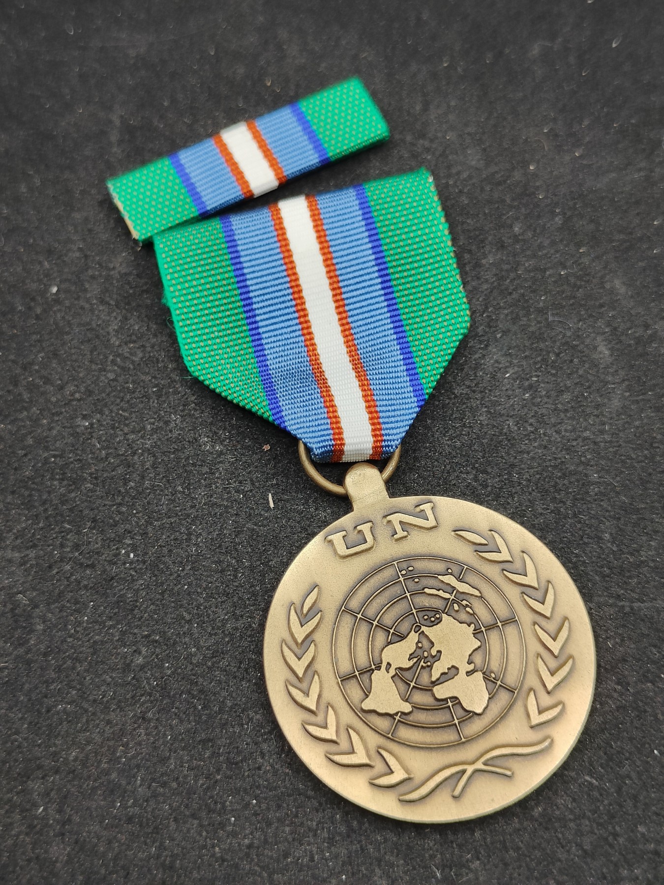 全场0元起拍 第89期 咸鱼国勋章拍卖专场 9月10日（周日）下午6：00开始 联合国 柬埔寨维和行动1992-92奖章带略