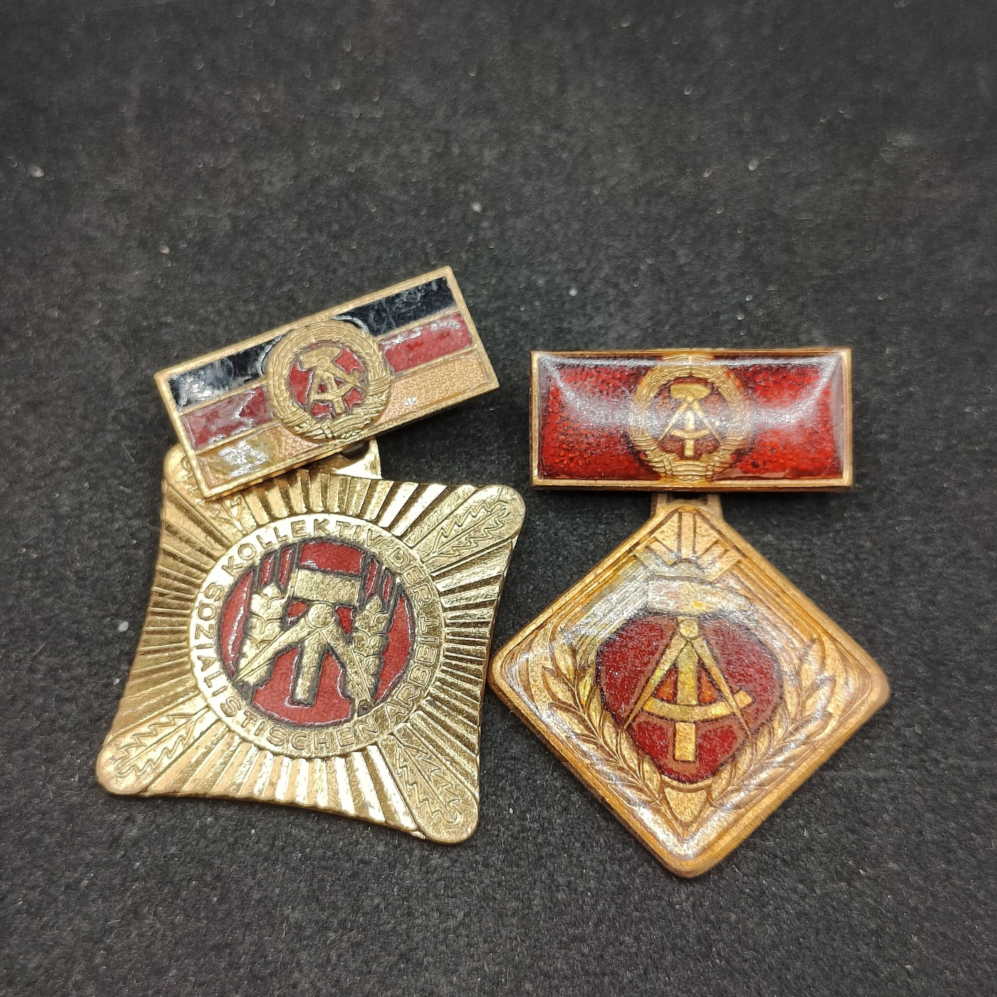 全场0元起拍 第89期 咸鱼国勋章拍卖专场 9月10日（周日）下午6：00开始 东德劳动奖章一组