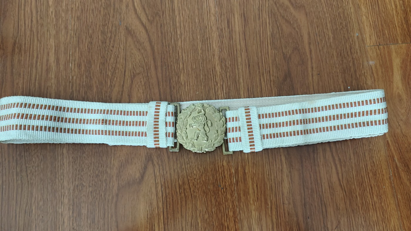 全场0元起拍 第89期 咸鱼国勋章拍卖专场 9月10日（周日）下午6：00开始 保加利亚社会主义时期 礼服腰带，尺码可调节 最长110CM