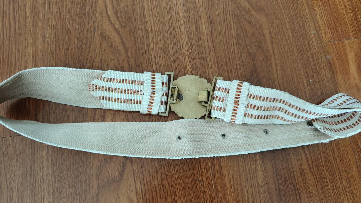 全场0元起拍 第89期 咸鱼国勋章拍卖专场 9月10日（周日）下午6：00开始 保加利亚社会主义时期 礼服腰带，尺码可调节 最长110CM