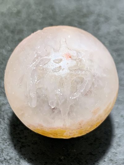 精美亚光冰飘糖心料战国红玛瑙手工雕刻祥云纹佛字珠一颗！ - 精美亚光冰飘糖心料战国红玛瑙手工雕刻祥云纹佛字珠一颗！