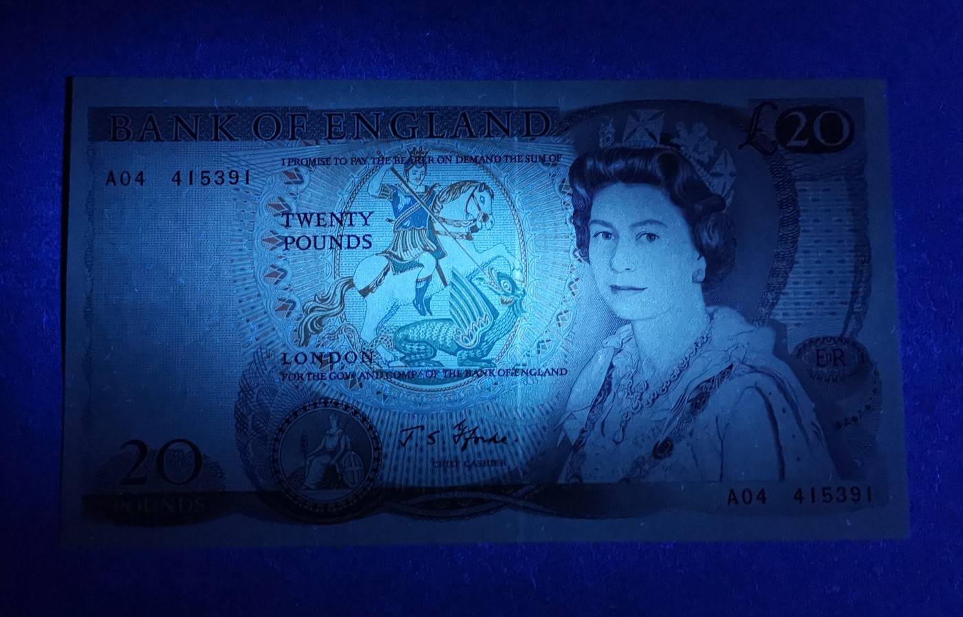 《张总收藏》118期-外币超精品合集 英国D序列1970年A冠首签20镑UNC，少见P-380a，J. S. Fforde签名，仅发行1年数量稀少