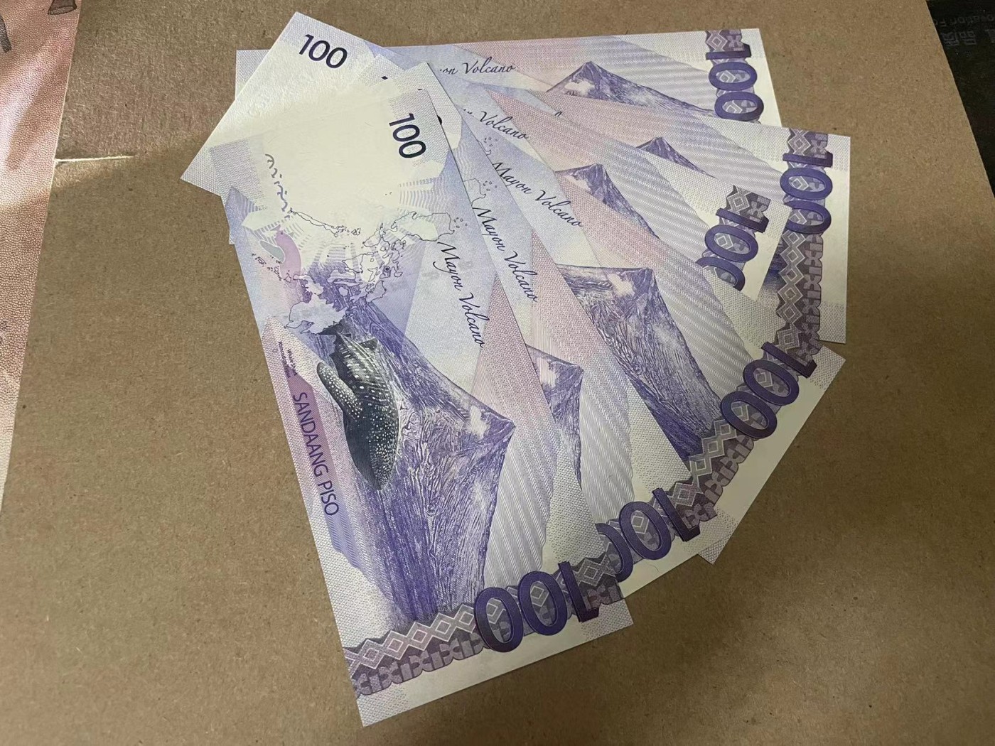 【Blue Auction】✨世界纸币精拍第368期——格雷伯爵夫妇 【一组6张同冠号JX 全同3-全同8】菲律宾 2010年1000比索 全新UNC