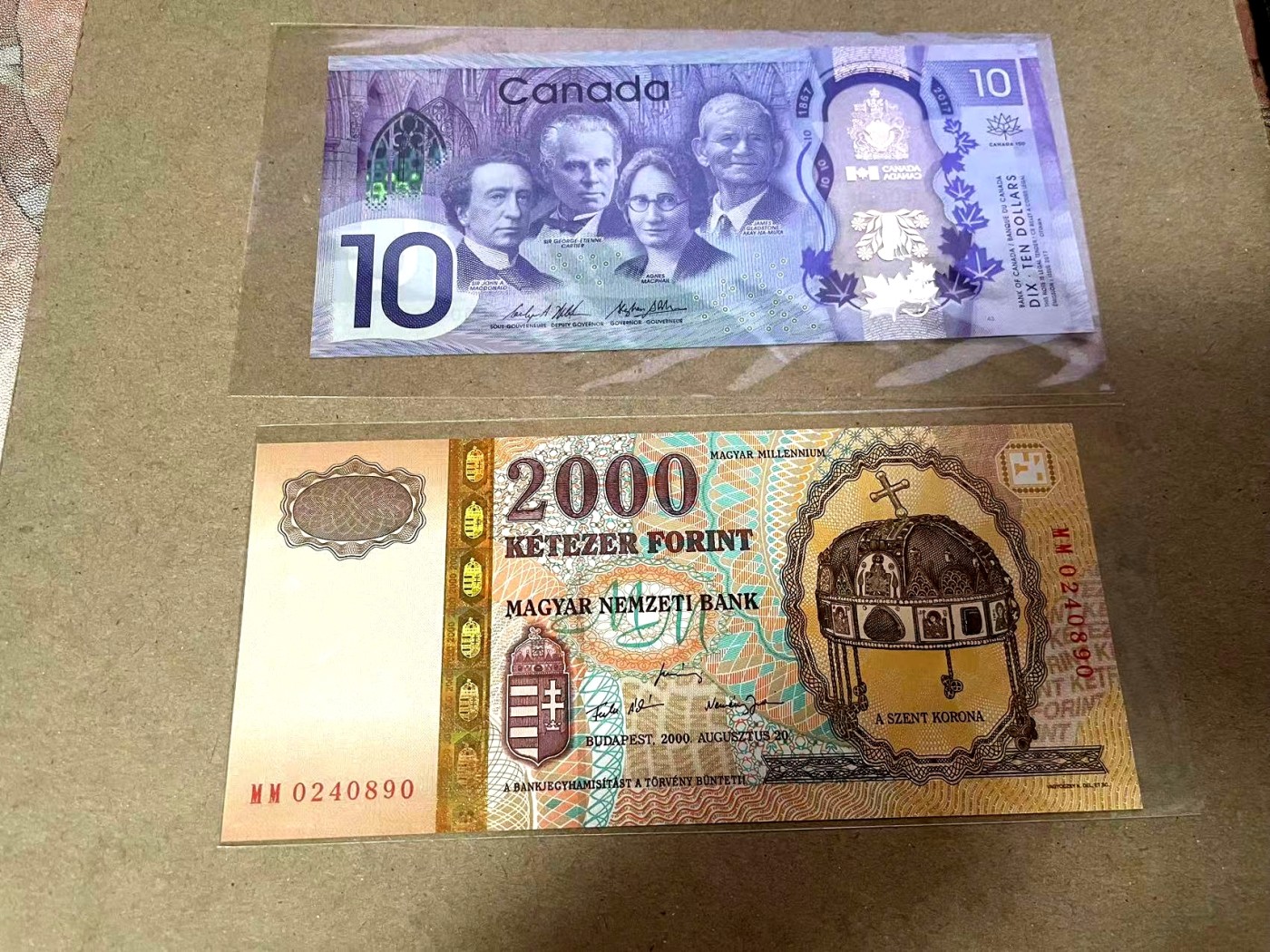 【Blue Auction】✨世界纸币精拍第368期——格雷伯爵夫妇 【一组2张】加拿大 2017年10元&匈牙利 2000年2000福林 均全新UNC