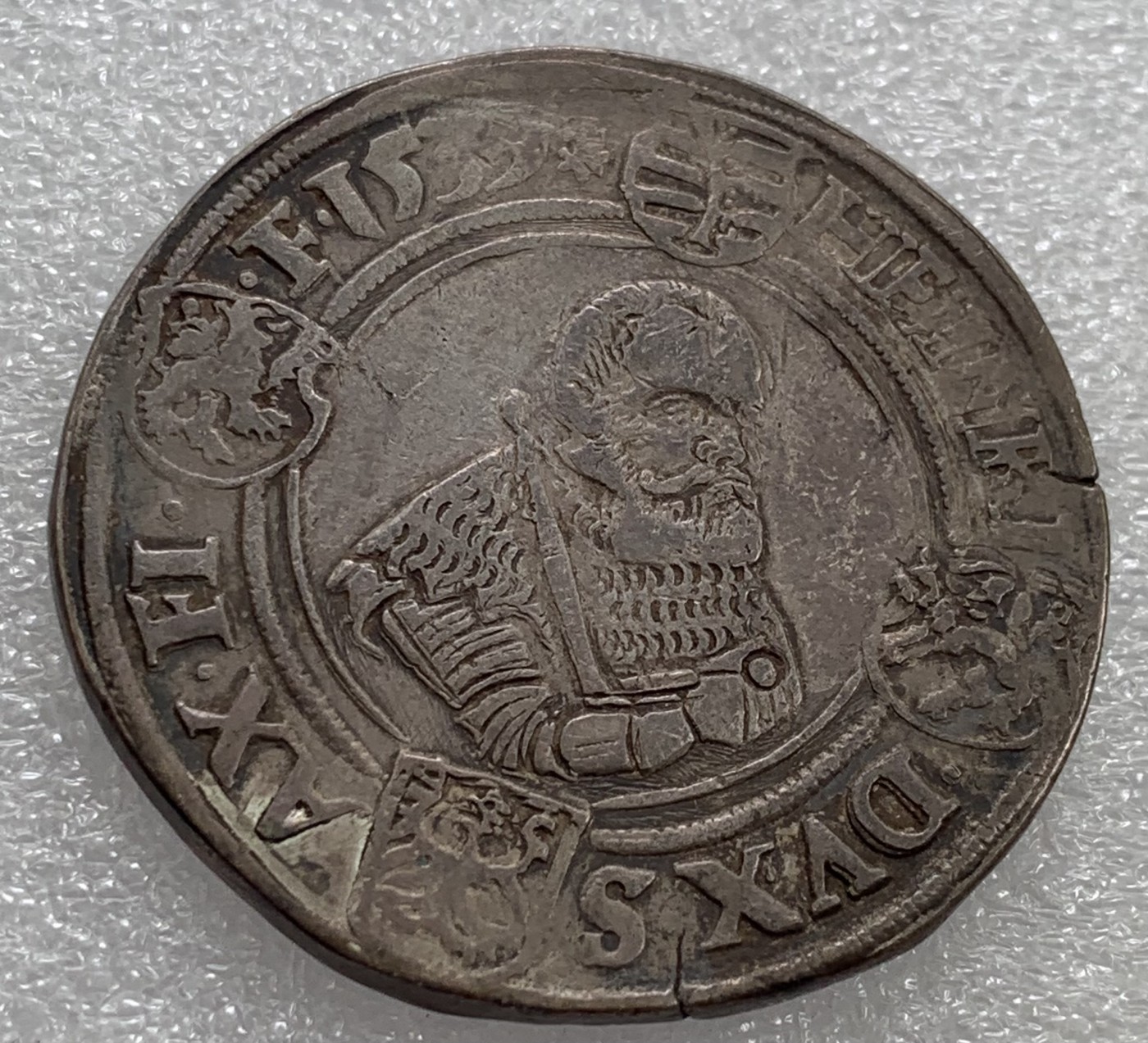 瓶子🏺第108期拍卖会 16世纪 萨克森选帝侯无纪年神罗大银币  表面疑似TOOLED