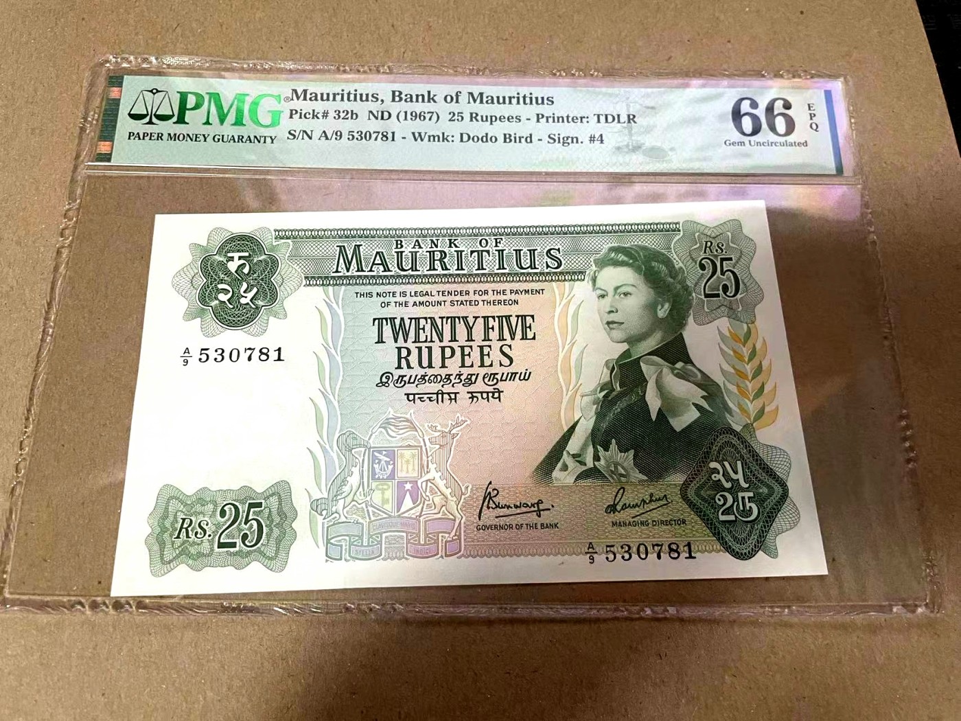 【Blue Auction】✨世界纸币精拍第368期——格雷伯爵夫妇  【亚军分】毛里求斯 1967年25卢比 PMG66EPQ 戎装女王 背面牛车及风光怡人 