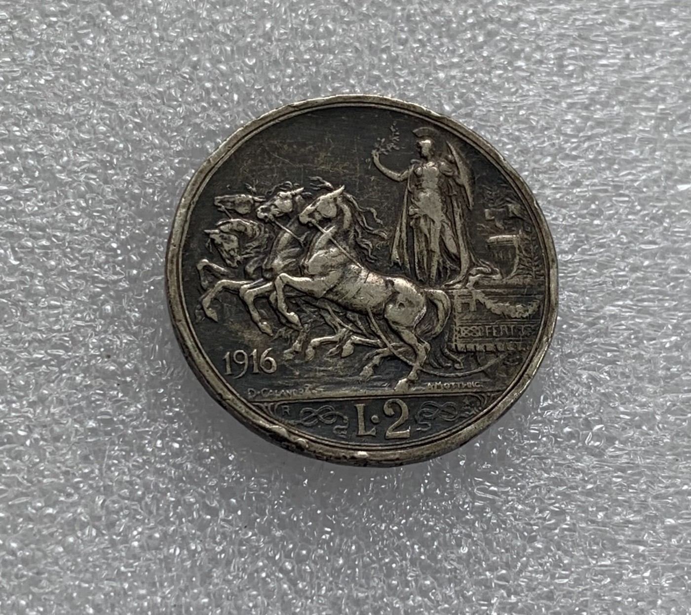 瓶子🏺第108期拍卖会  意大利1916年马拉车2里拉银币