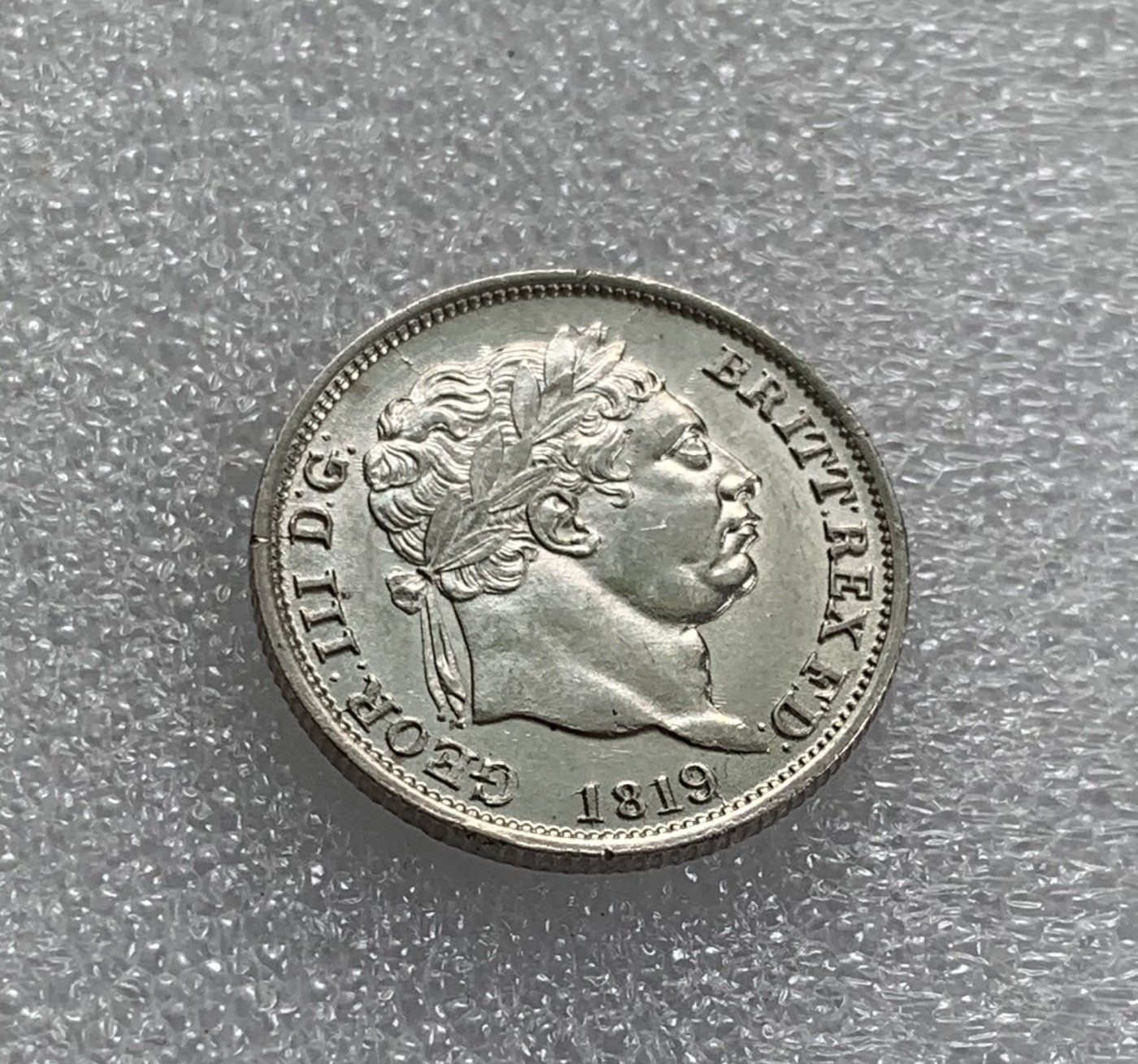 瓶子🏺第108期拍卖会  英国乔治三世银币1819年一先令银币  5.6克 23.7毫米