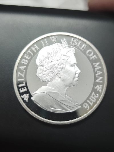 燕姐换藏第58拍 马恩岛2016年屠龙一盎司银币