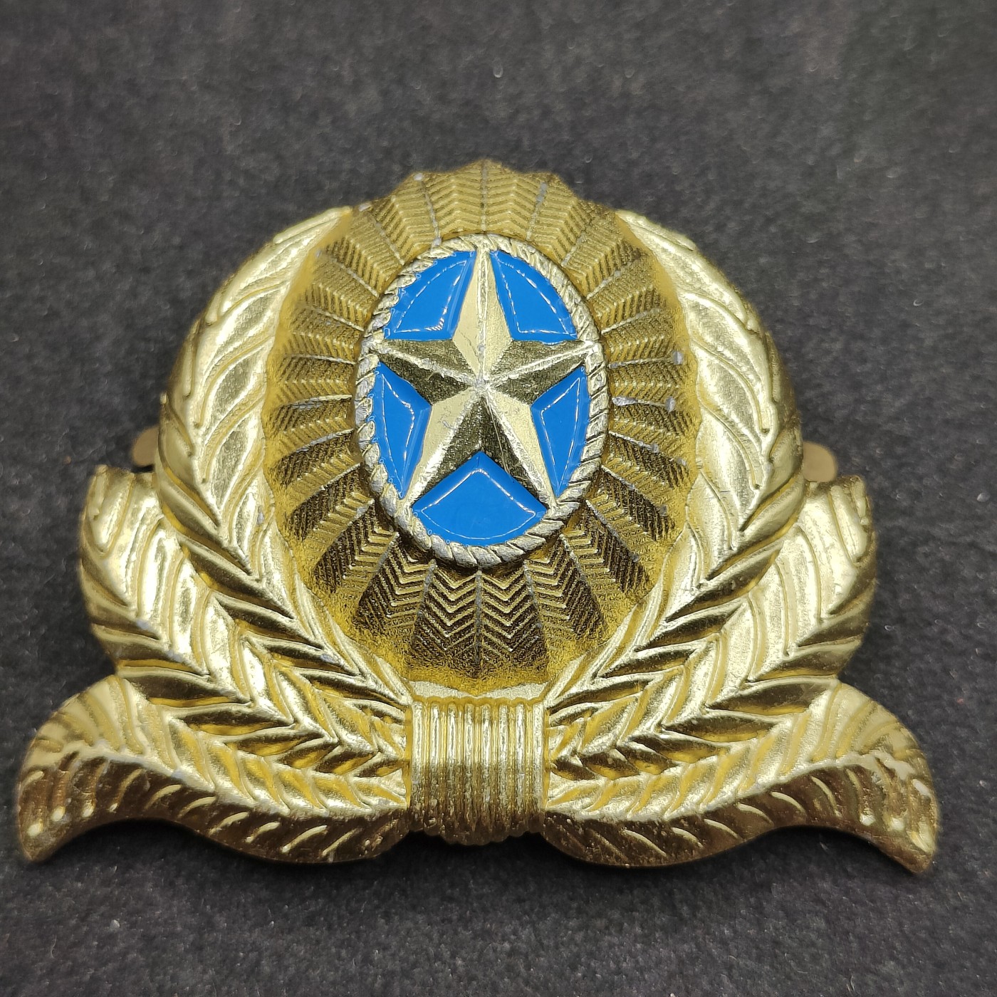 全场0元起拍 第90期 咸鱼国勋章拍卖专场 9月13日（周三）下午6：00开始 独联体 哈萨克斯坦 早期苏联样式帽徽