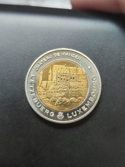 燕姐换藏第58拍 卢森堡维安登城堡二欧元样币