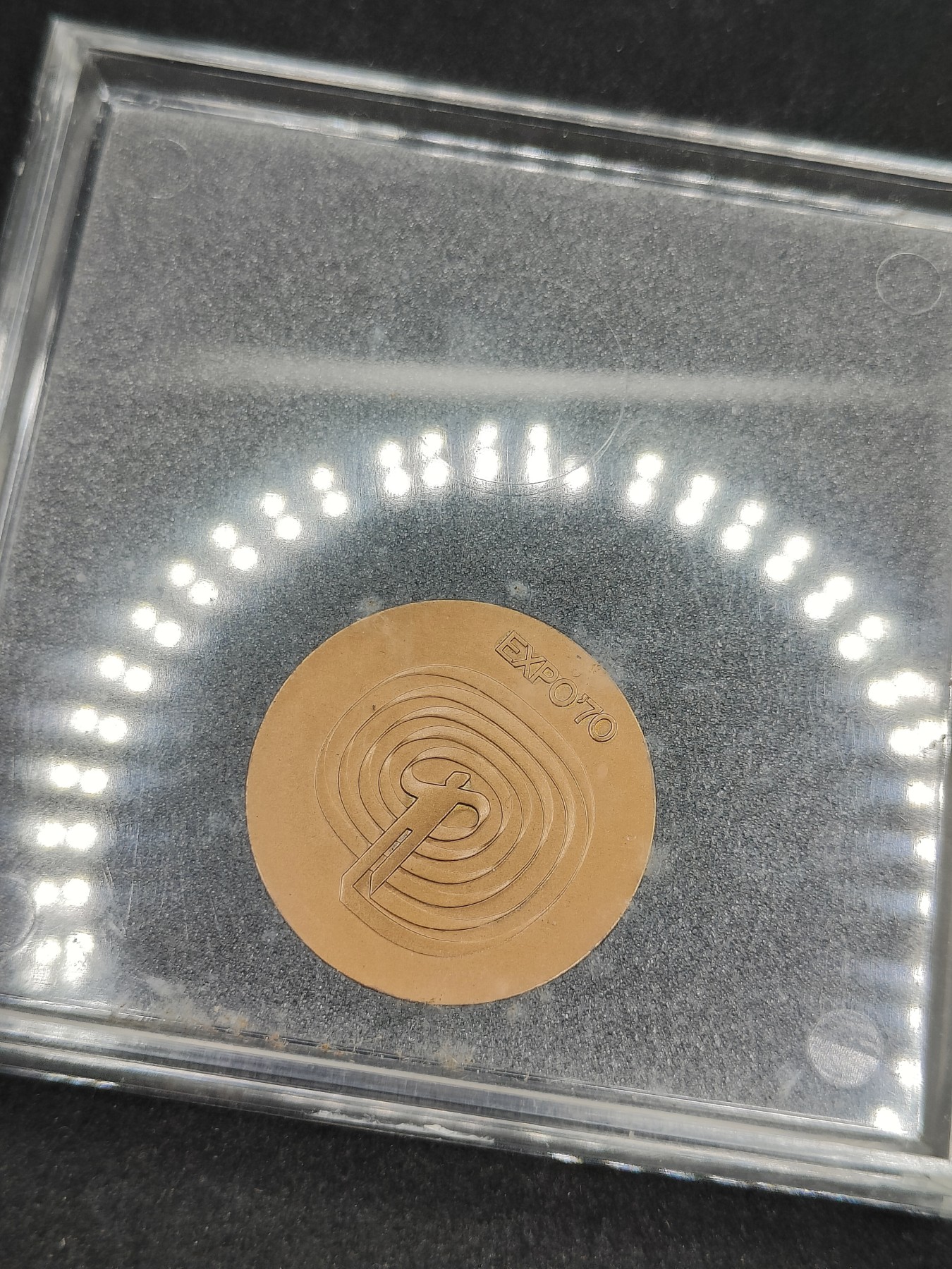 全场0元起拍 第90期 咸鱼国勋章拍卖专场 9月13日（周三）下午6：00开始 日本世博会徽章 造币局制