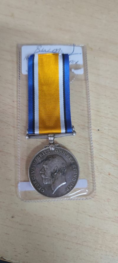 大狸子的拍卖会(第14期)，周日晚8点开始 - 英国一战奖章，银质，工兵，带电子档案