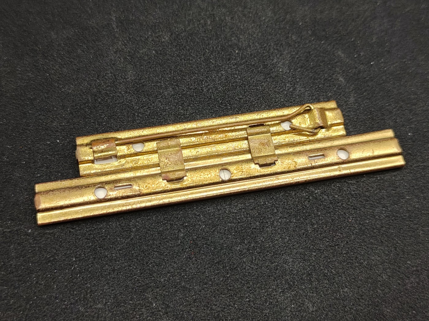 全场0元起拍 第90期 咸鱼国勋章拍卖专场 9月13日（周三）下午6：00开始 东德人民军七联略