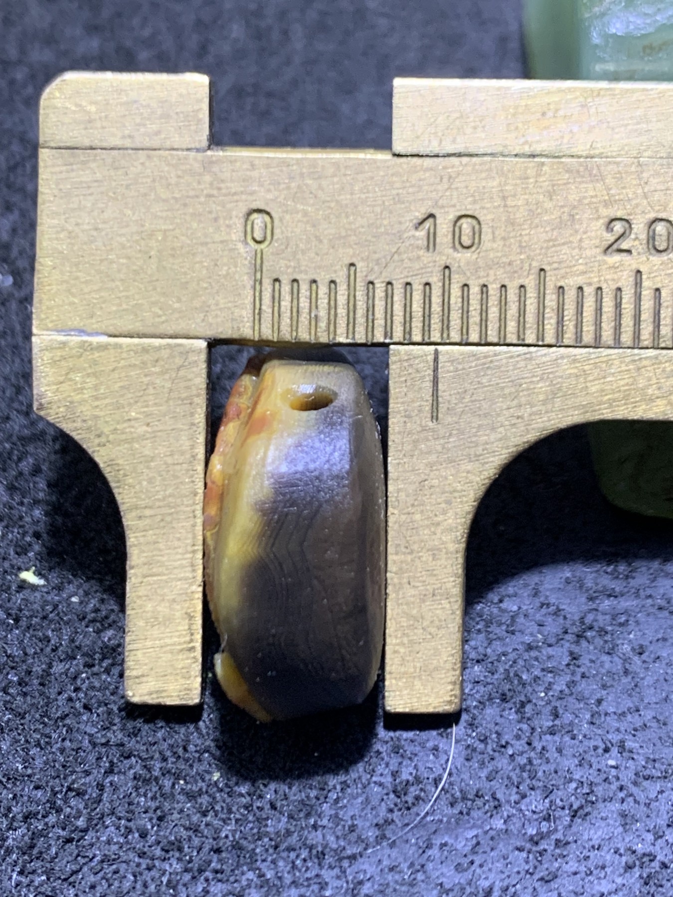 精美亚光战国红玛瑙手工俏色巧雕富贵有鱼一体佛头三通一个