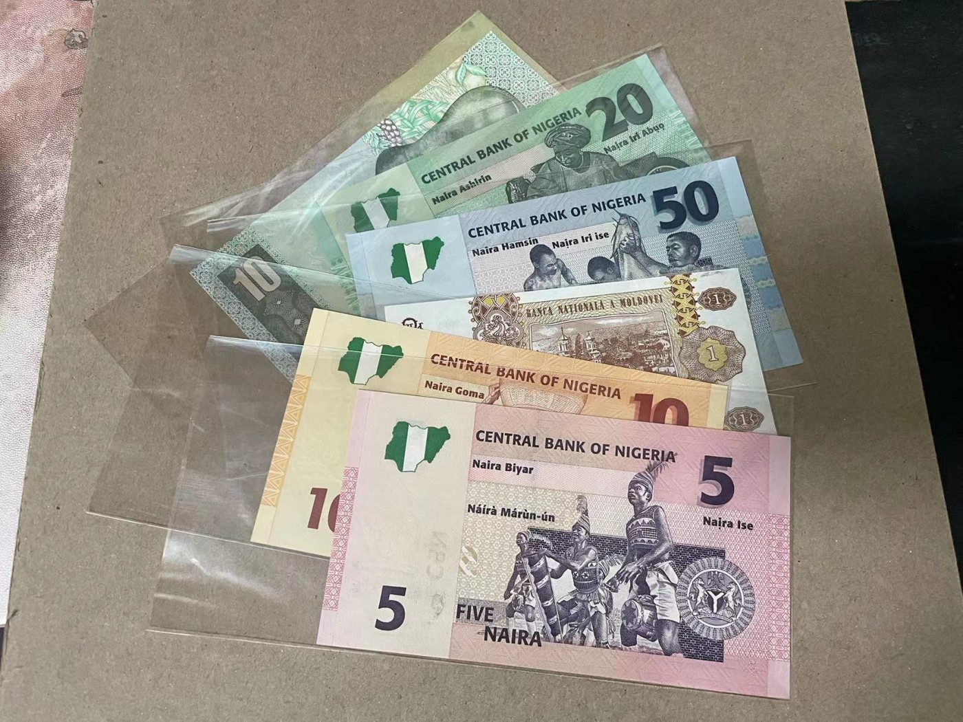 【Blue Auction】✨世界纸币精拍第369期【精】 【一组6张】南非、尼日利亚、摩尔多瓦纸币一组 全新UNC