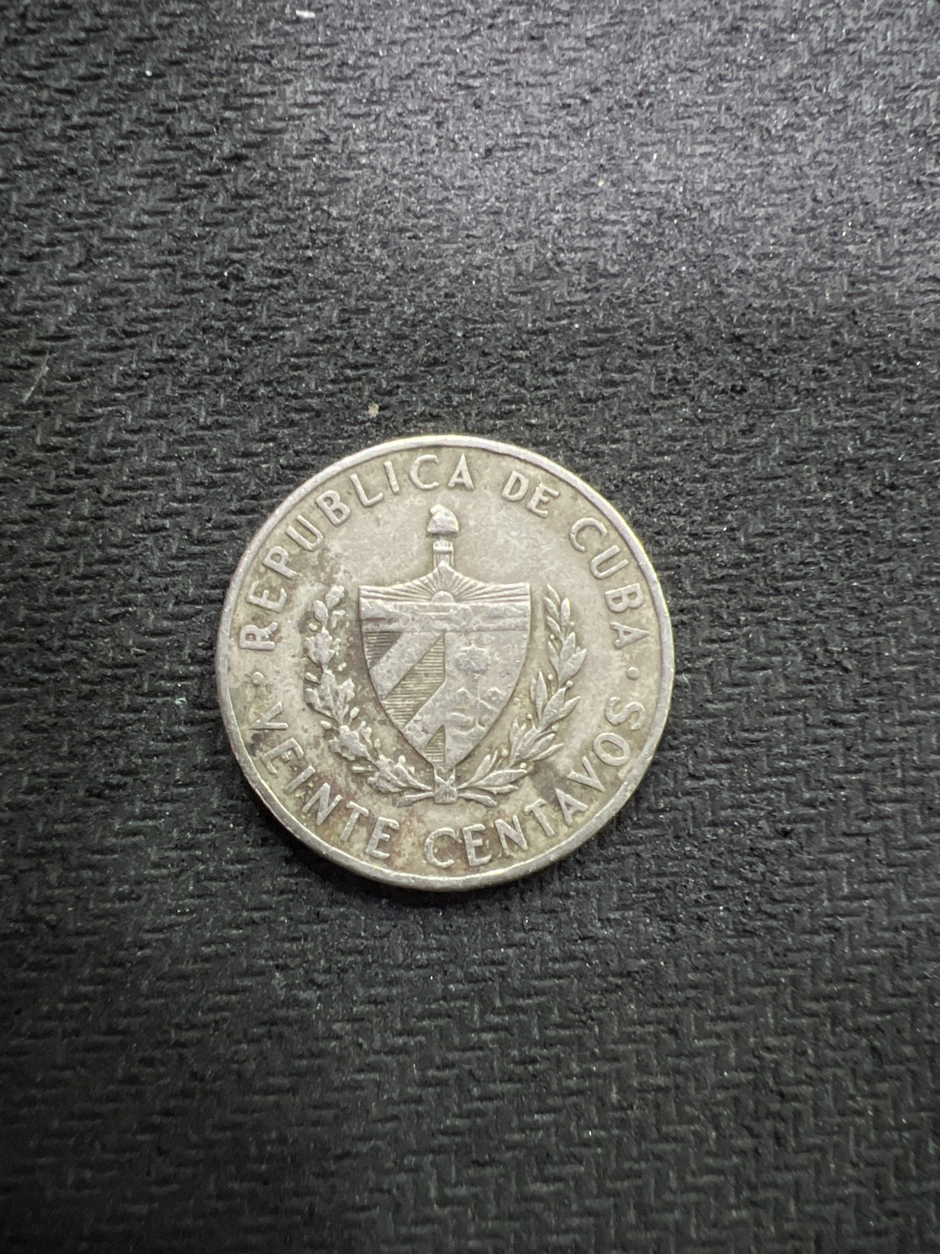 飞翔风筝第八场世界钱币拍卖 古巴1962年民族英雄何塞马蒂硬币