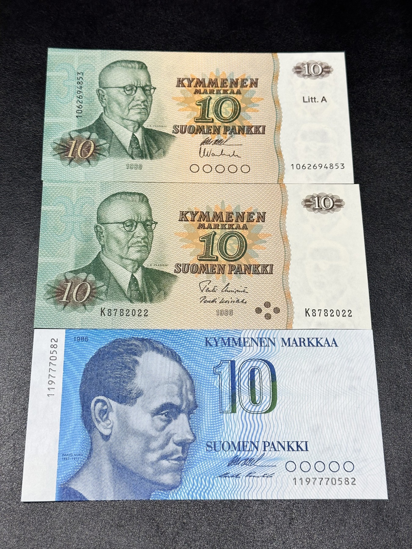 《外钞收藏家》第二百九十七期（连拍第二场）（欧洲五国专场） 芬兰10马克3枚，分别为1980年初版、1980年A版、1986年版 全新