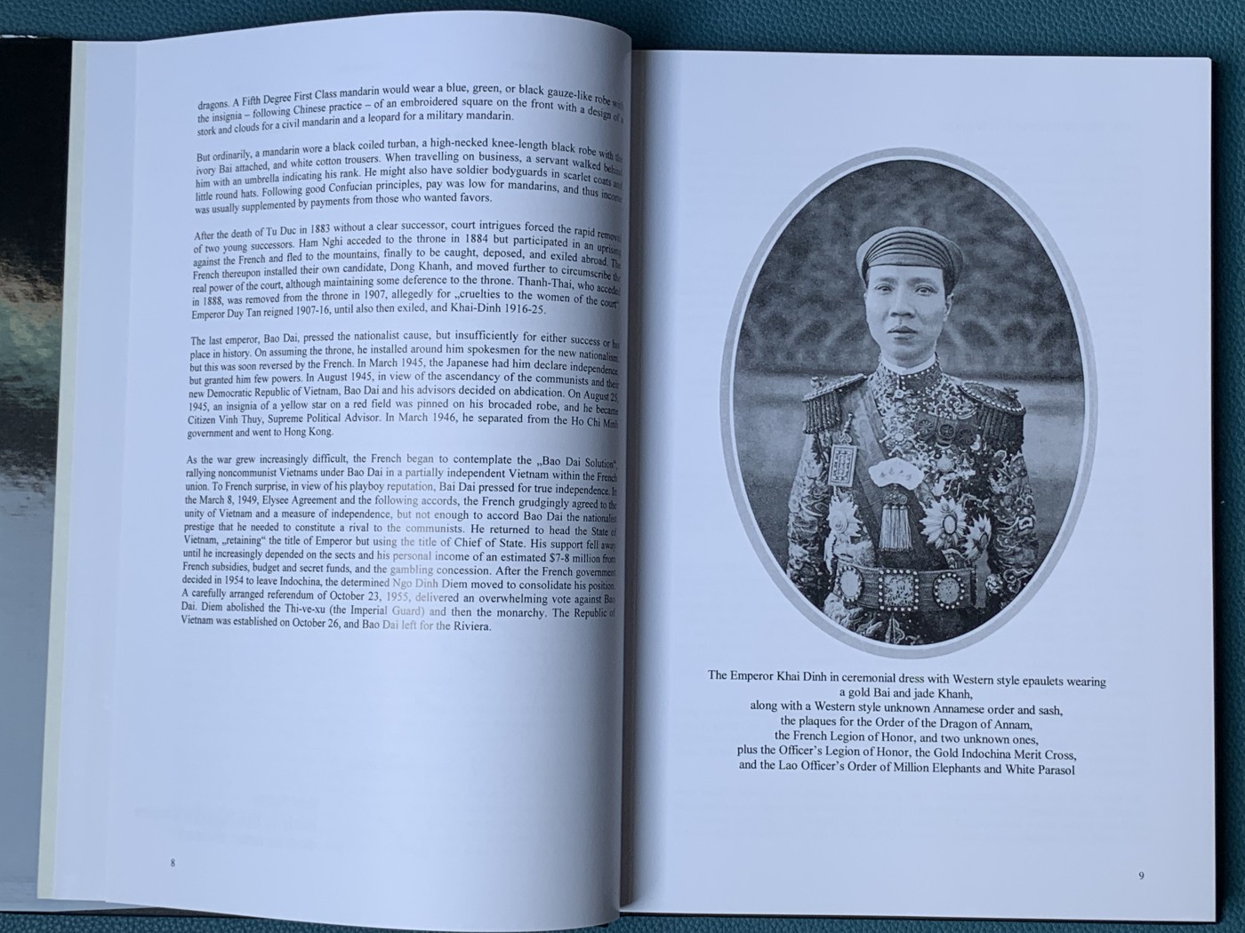 《竞宝斋》第196场-周日，周一 2场 (全场包邮) 安南赏牌目录，包含各种安南赏牌，全新精装硬壳版，已绝版 未使用塑封拆出 规格A4纸大小